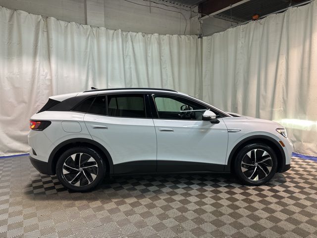 2021 Volkswagen ID.4 Pro photo 3