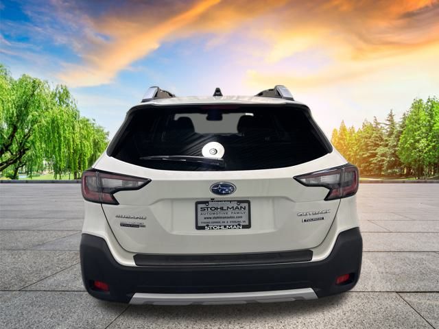 2023 Subaru Outback Touring photo 4