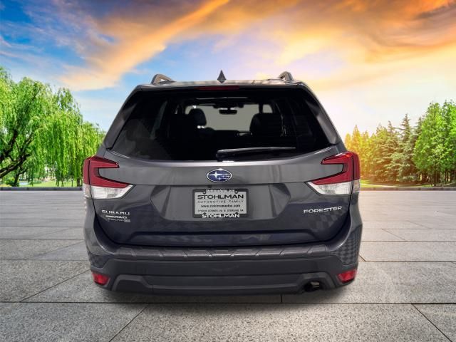2021 Subaru Forester Premium photo 3