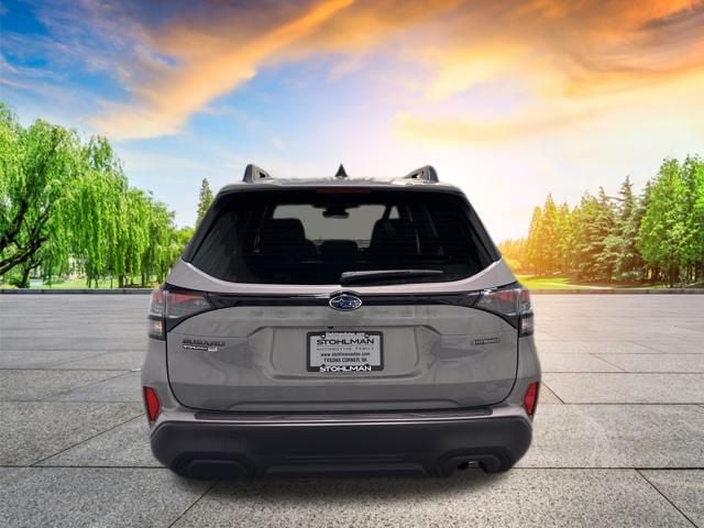 2025 Subaru Forester Premium photo 4