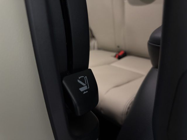 2026 Subaru Ascent Limited - Photo 34