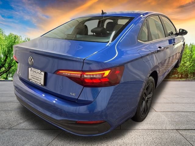 2022 Volkswagen Jetta 1.5T SE photo 3