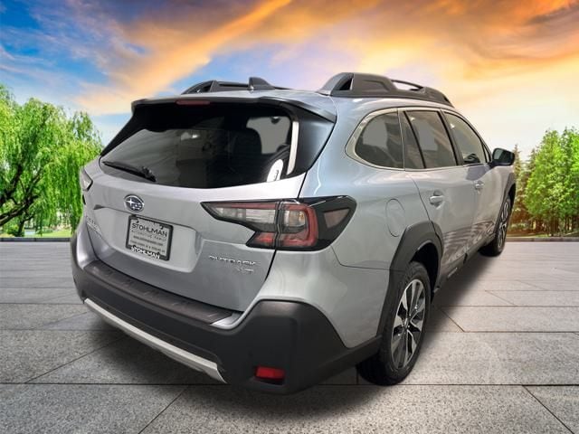 2025 Subaru Outback Limited XT photo 3
