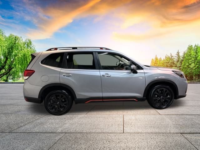 2021 Subaru Forester Sport photo 2