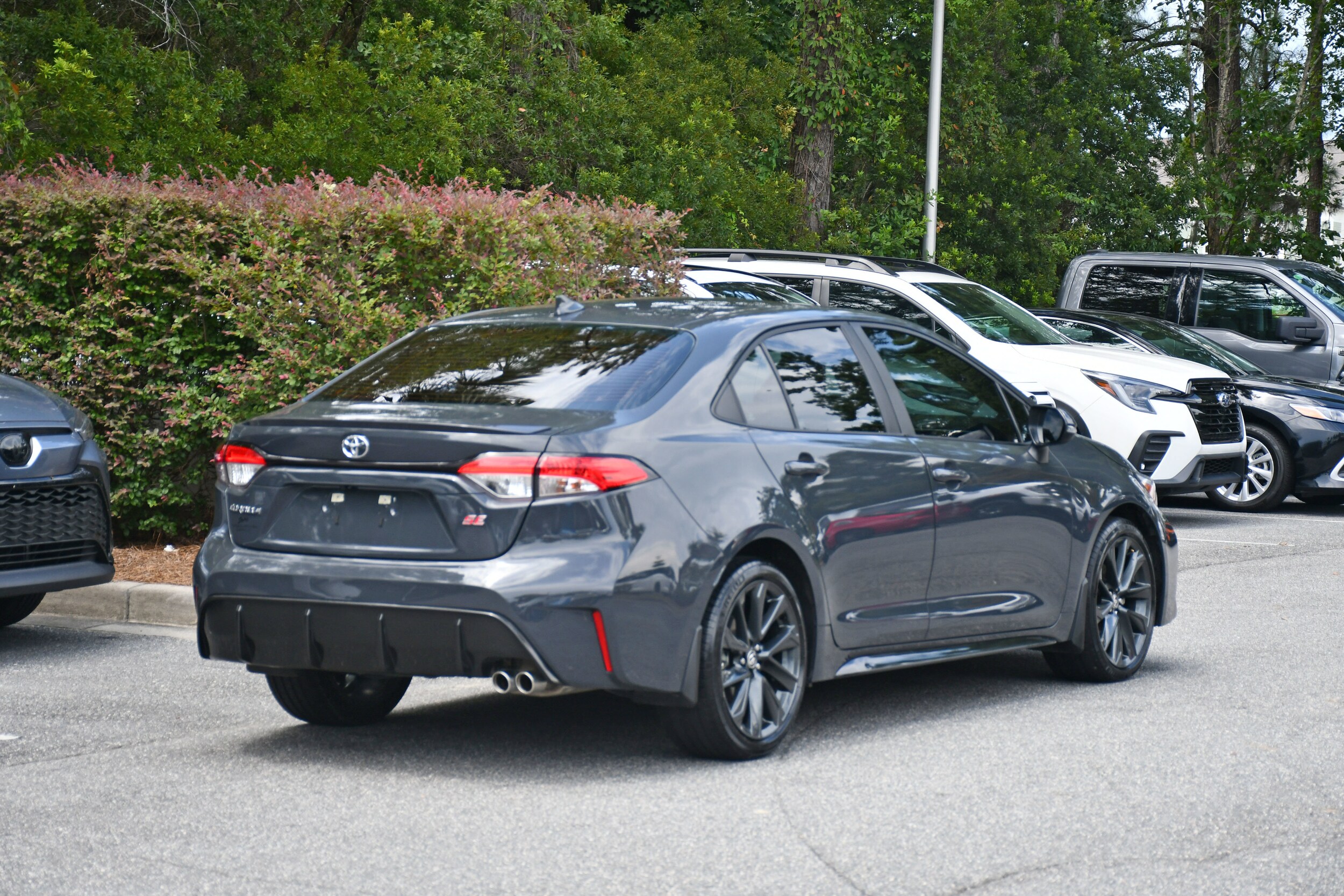 2025 Toyota Corolla SE photo 4