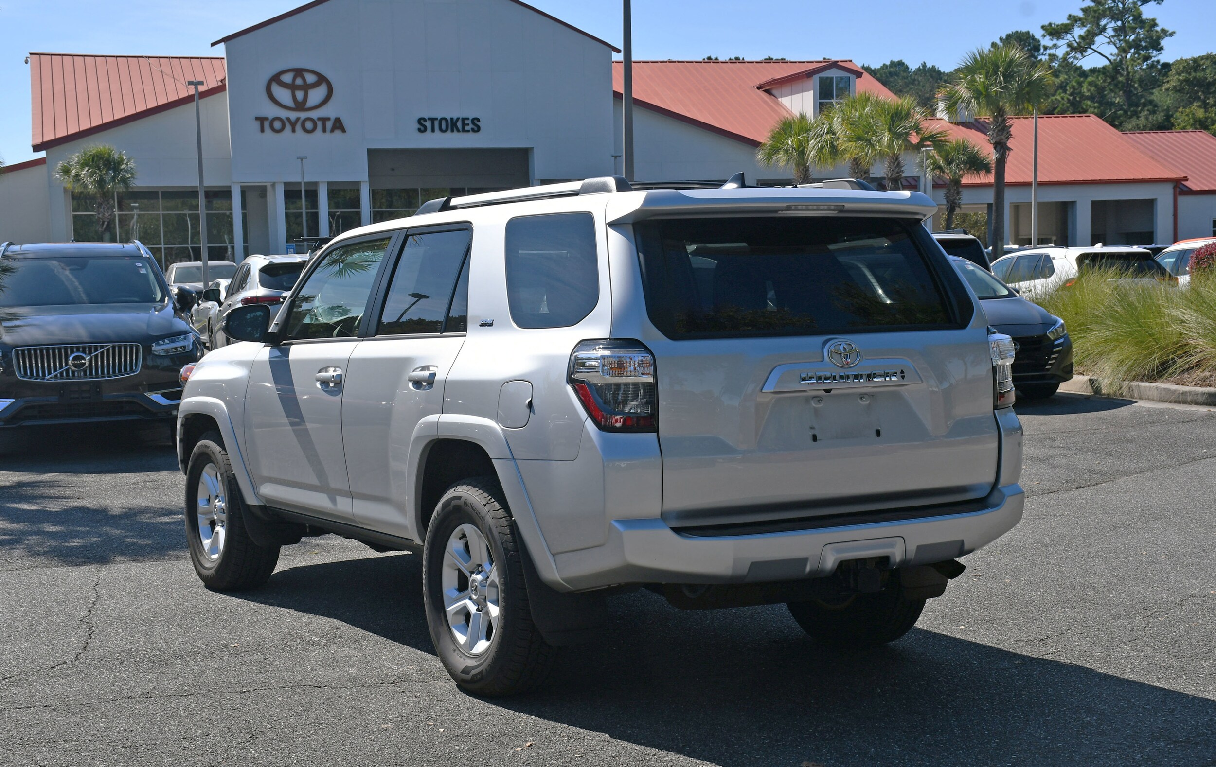 2023 Toyota 4Runner SR5 Premium photo 3