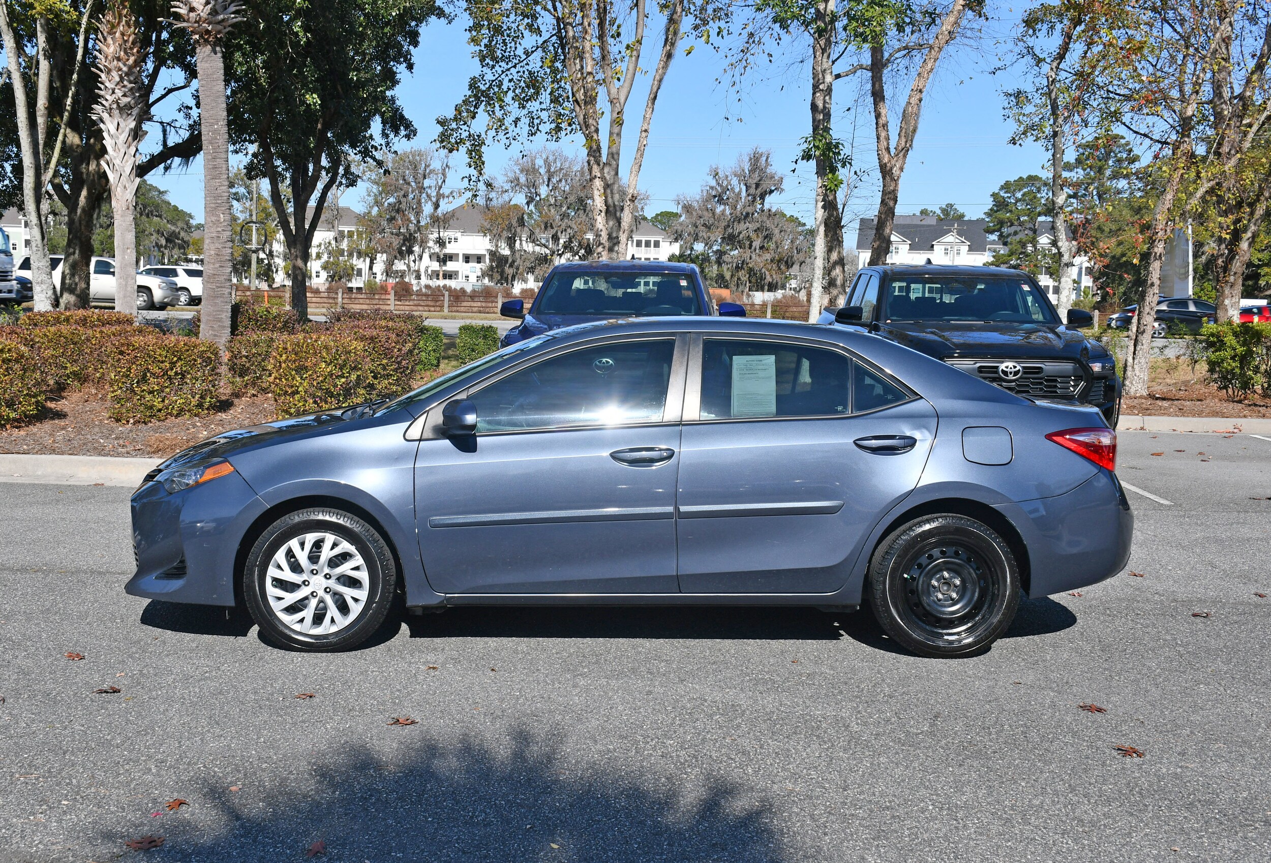 2018 Toyota Corolla L photo 2