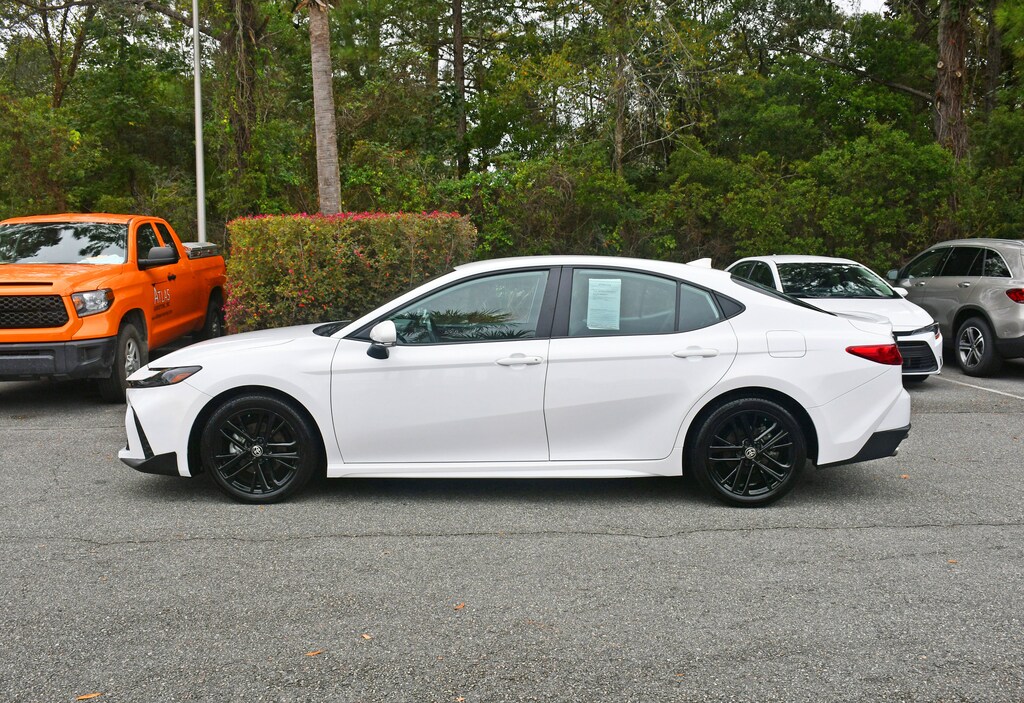 Used 2025 Toyota Camry SE SE