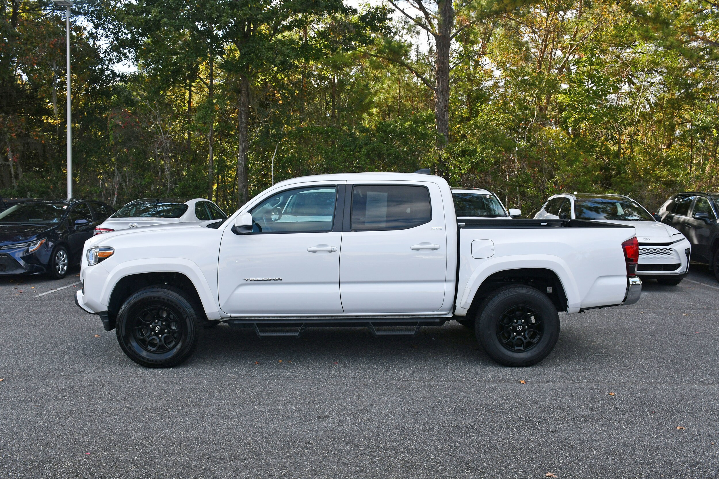 2020 Toyota Tacoma SR5 Double Cab V6 photo 2