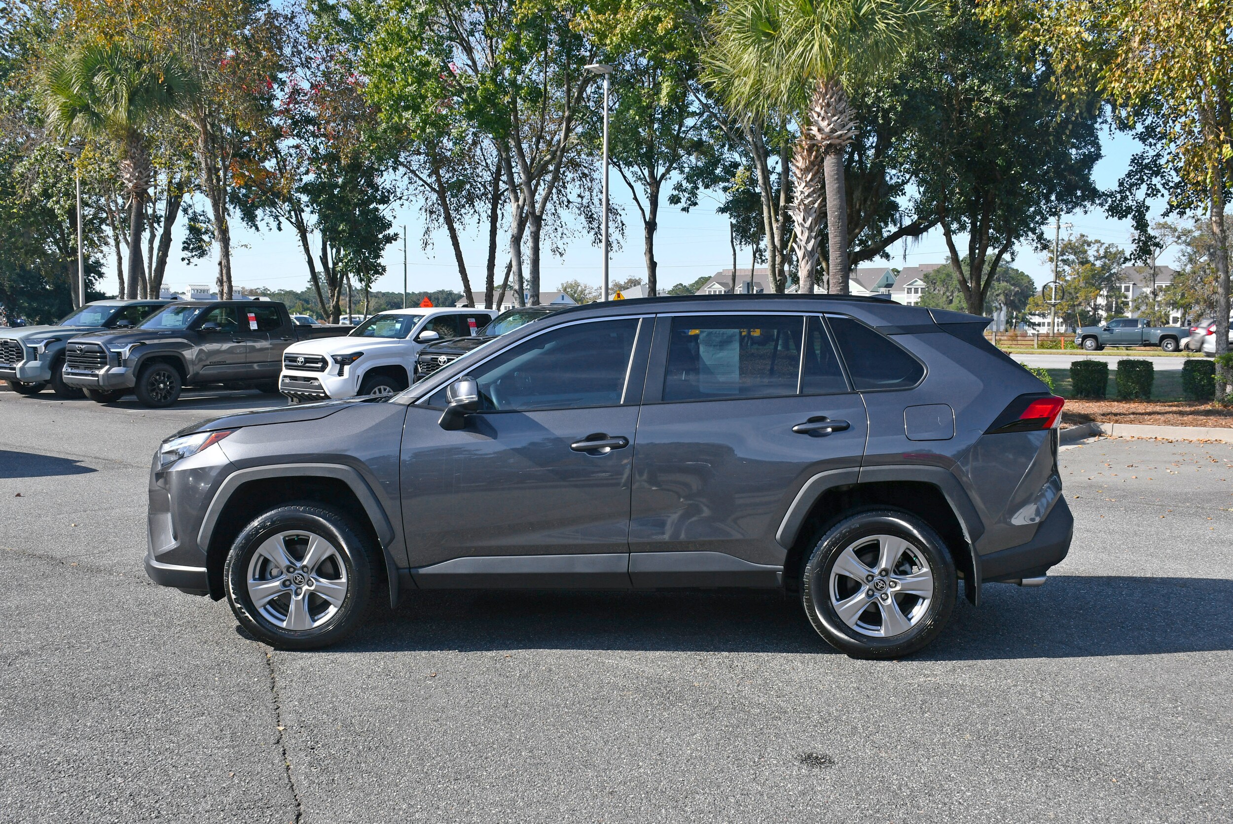 2024 Toyota RAV4 XLE photo 2