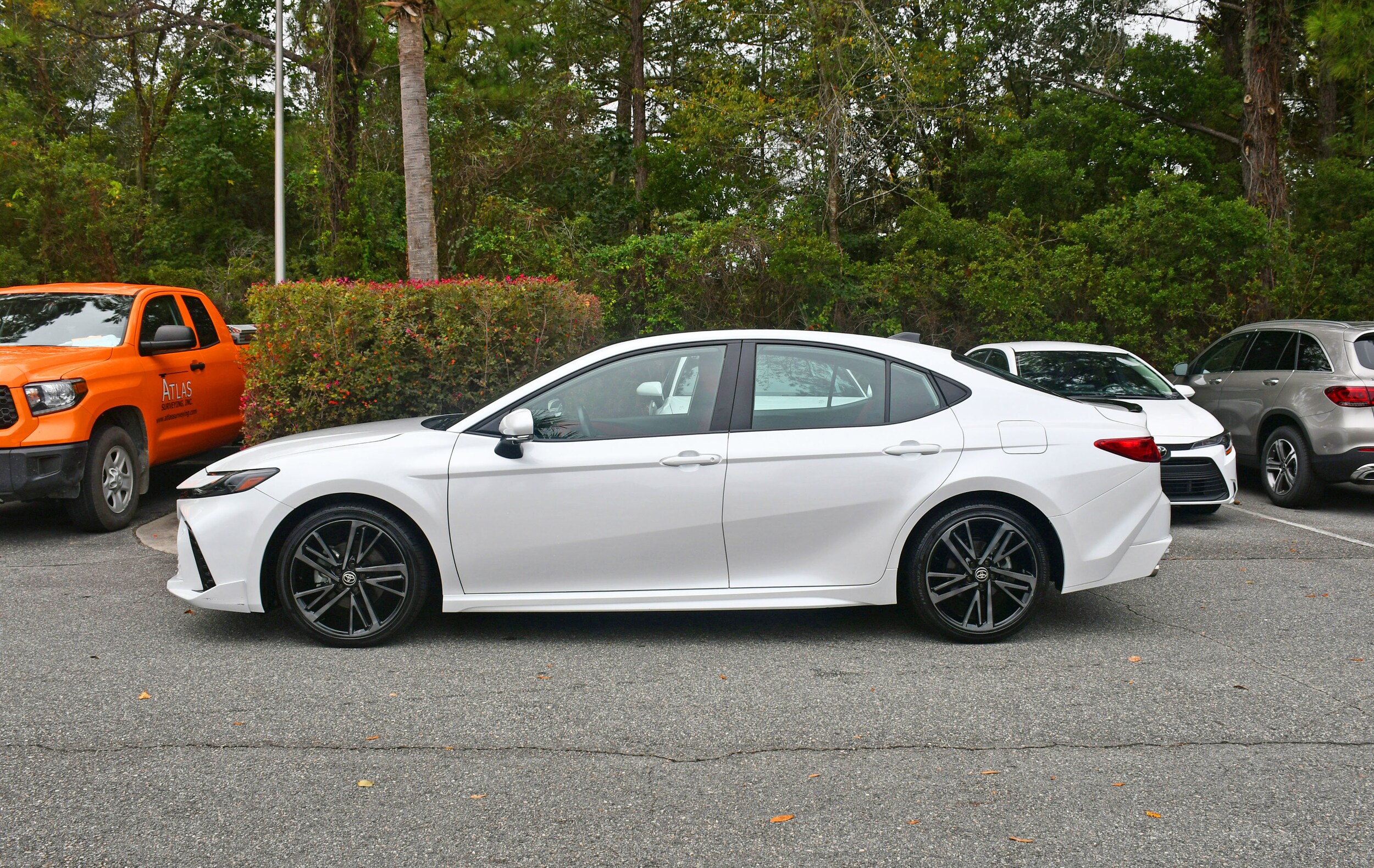 2025 Toyota Camry XSE photo 2