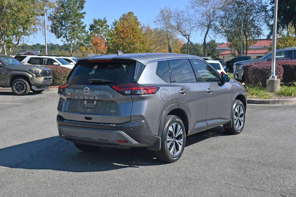 Used 2021 Nissan Rogue SV FWD SV