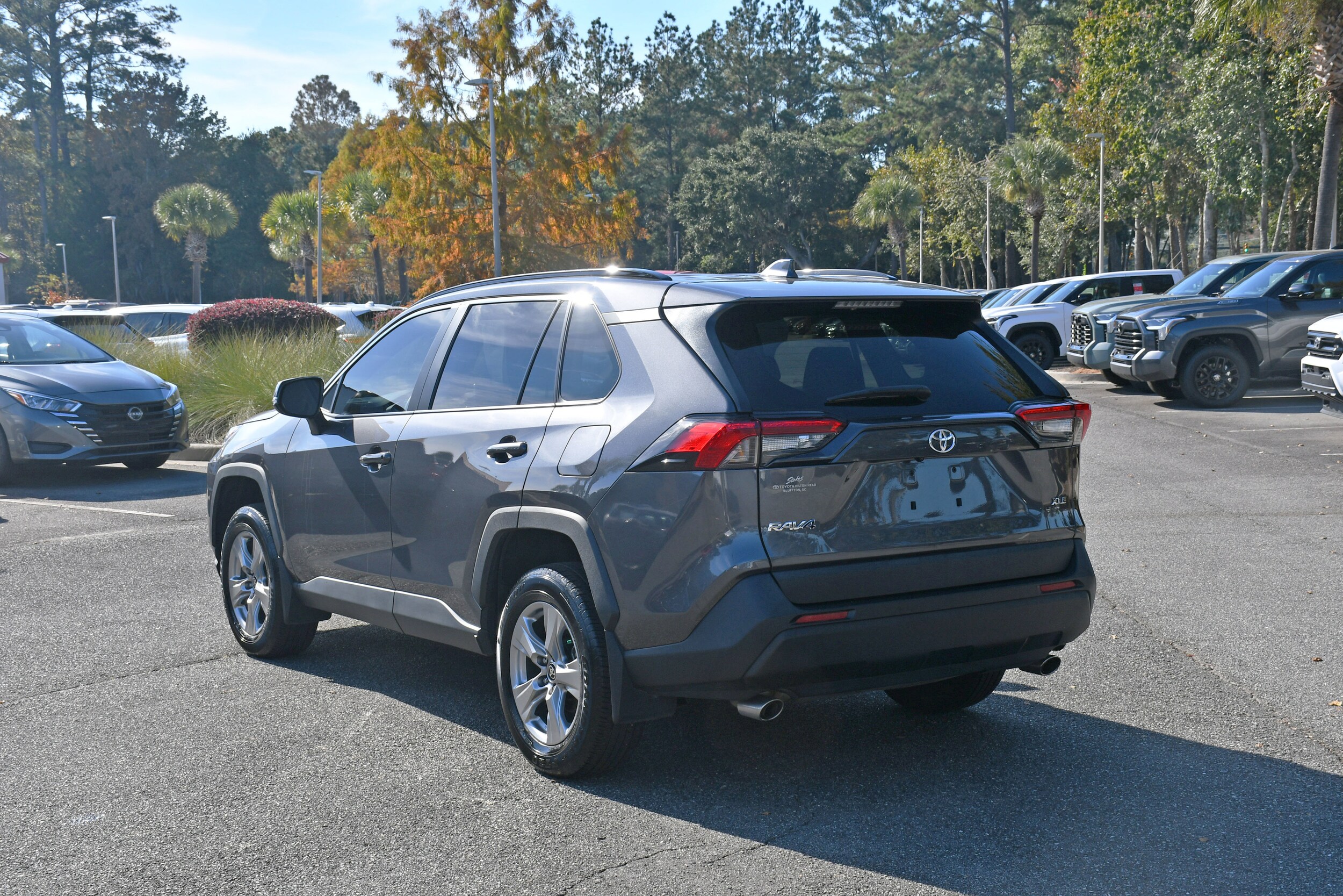 2024 Toyota RAV4 XLE photo 3