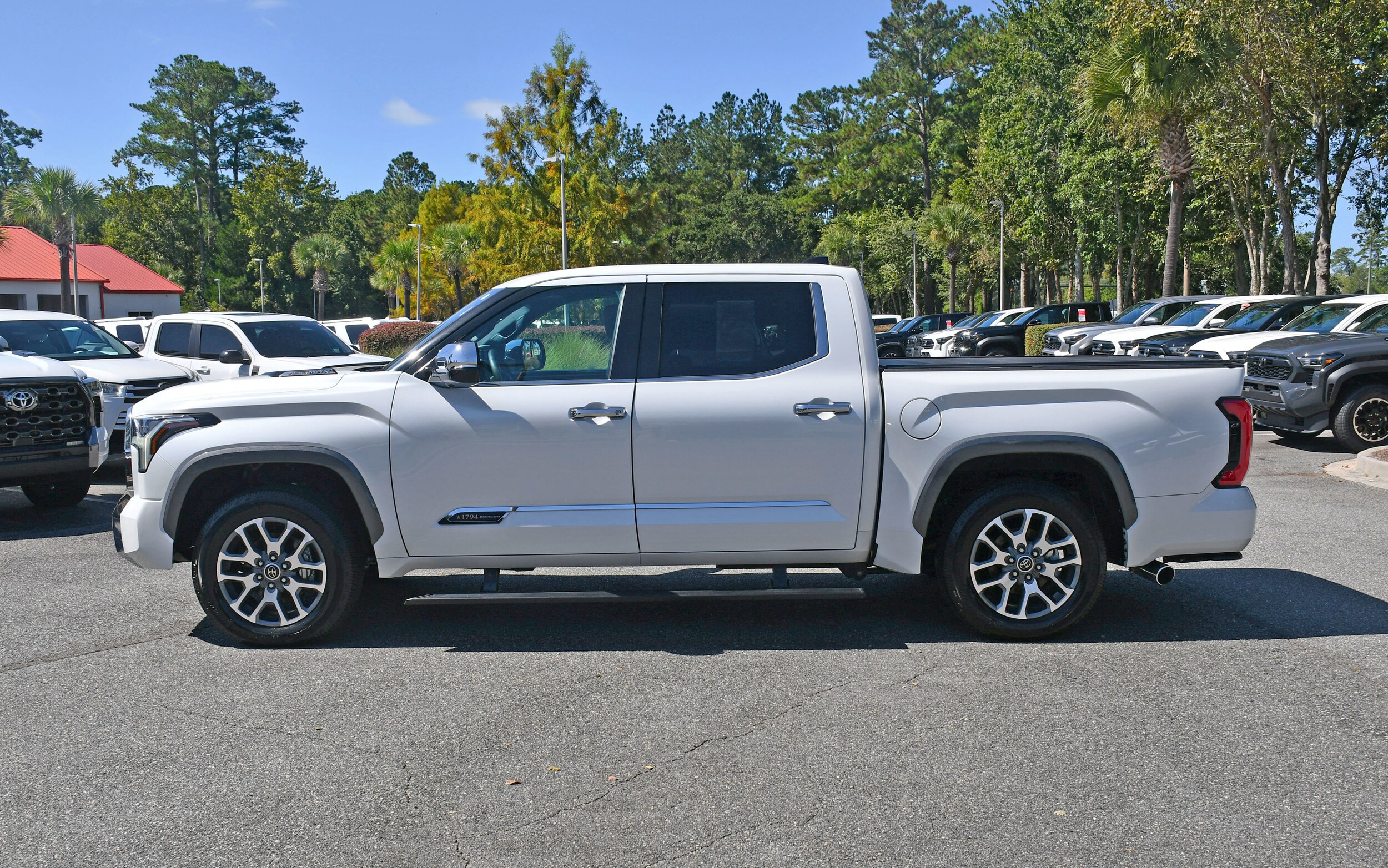 2022 Toyota Tundra 1794 Edition CrewMax photo 2