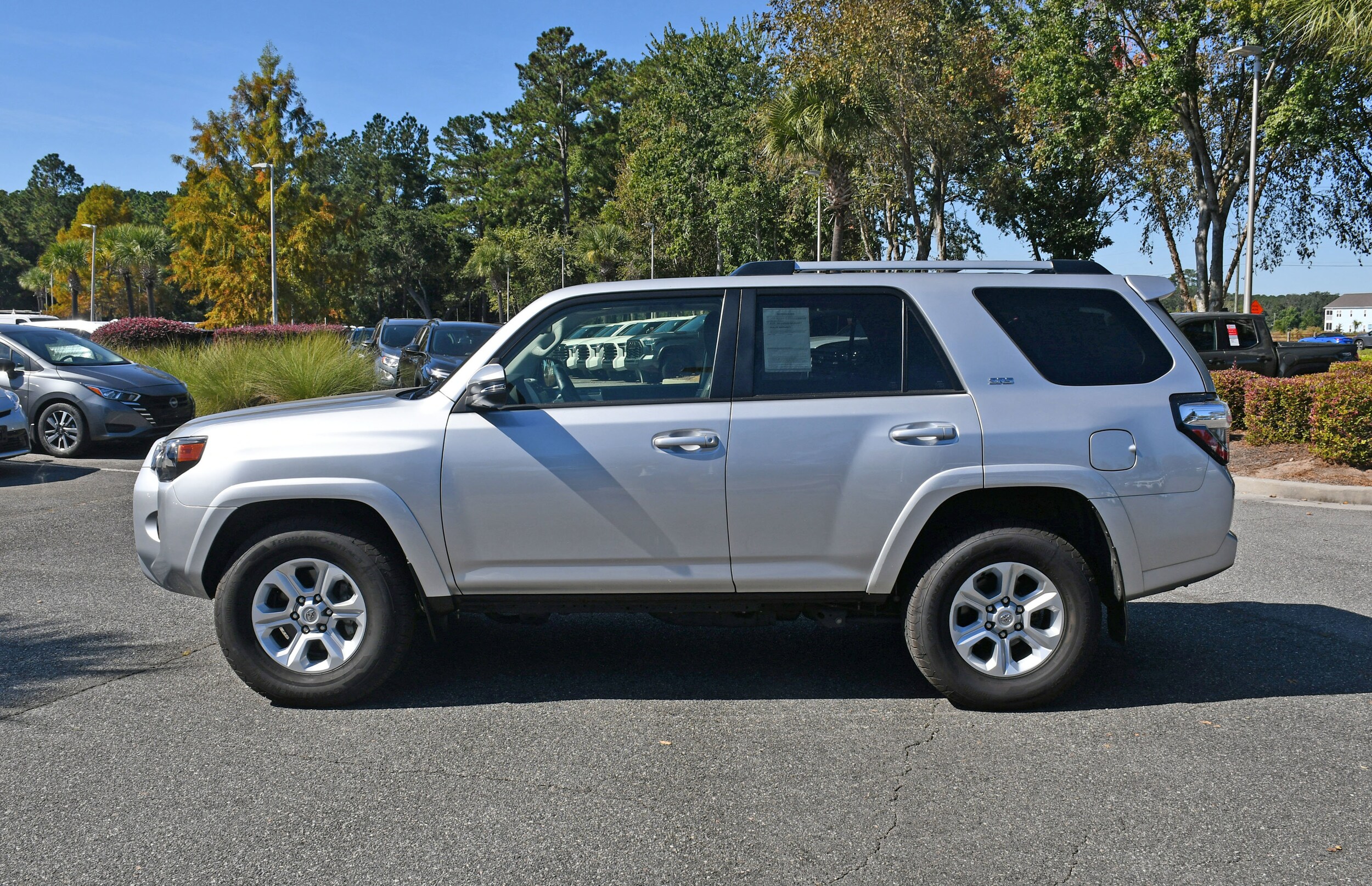 2023 Toyota 4Runner SR5 Premium photo 2
