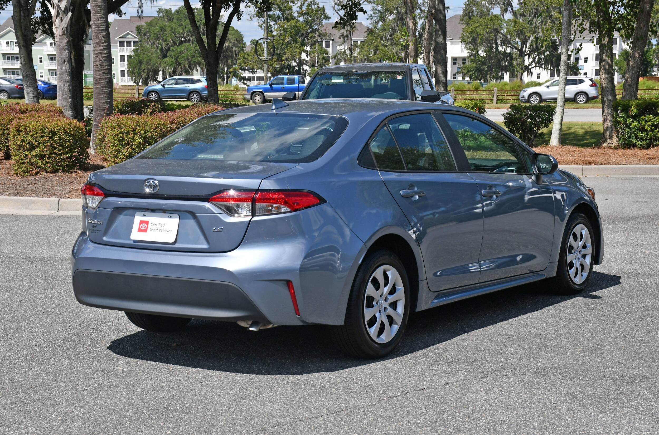 2024 Toyota Corolla LE photo 3