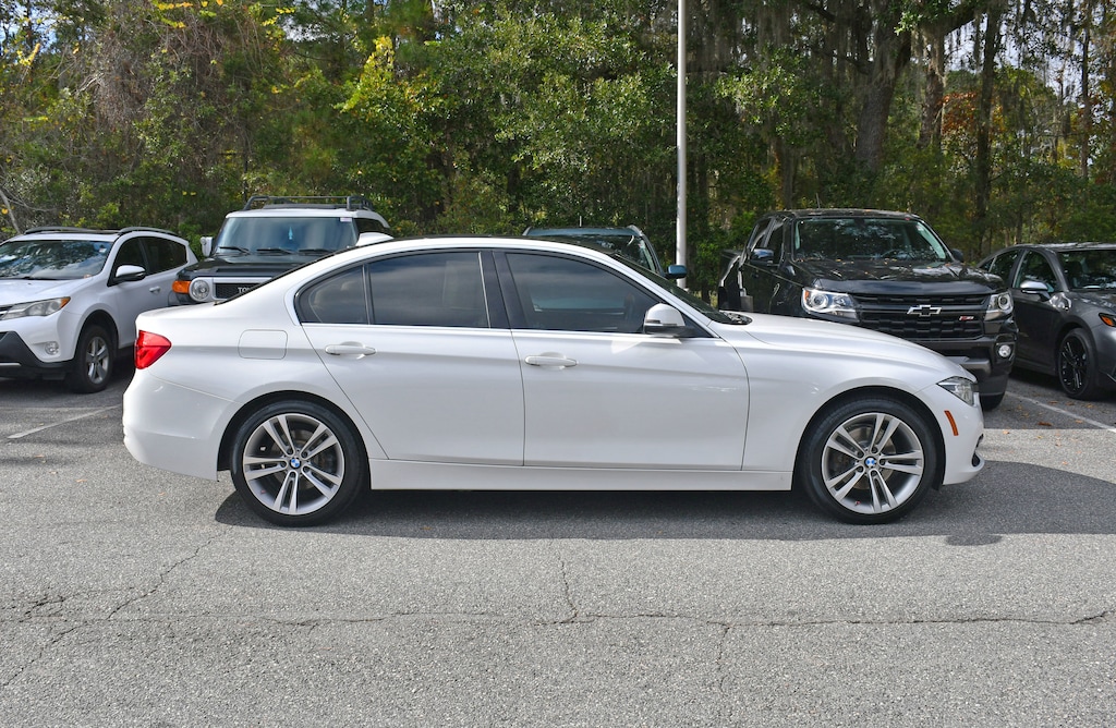 Used 2018 BMW 3 Series 330i Sedan