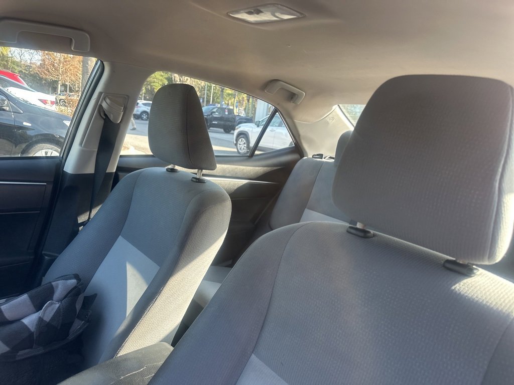 2015 Toyota Corolla L photo 2