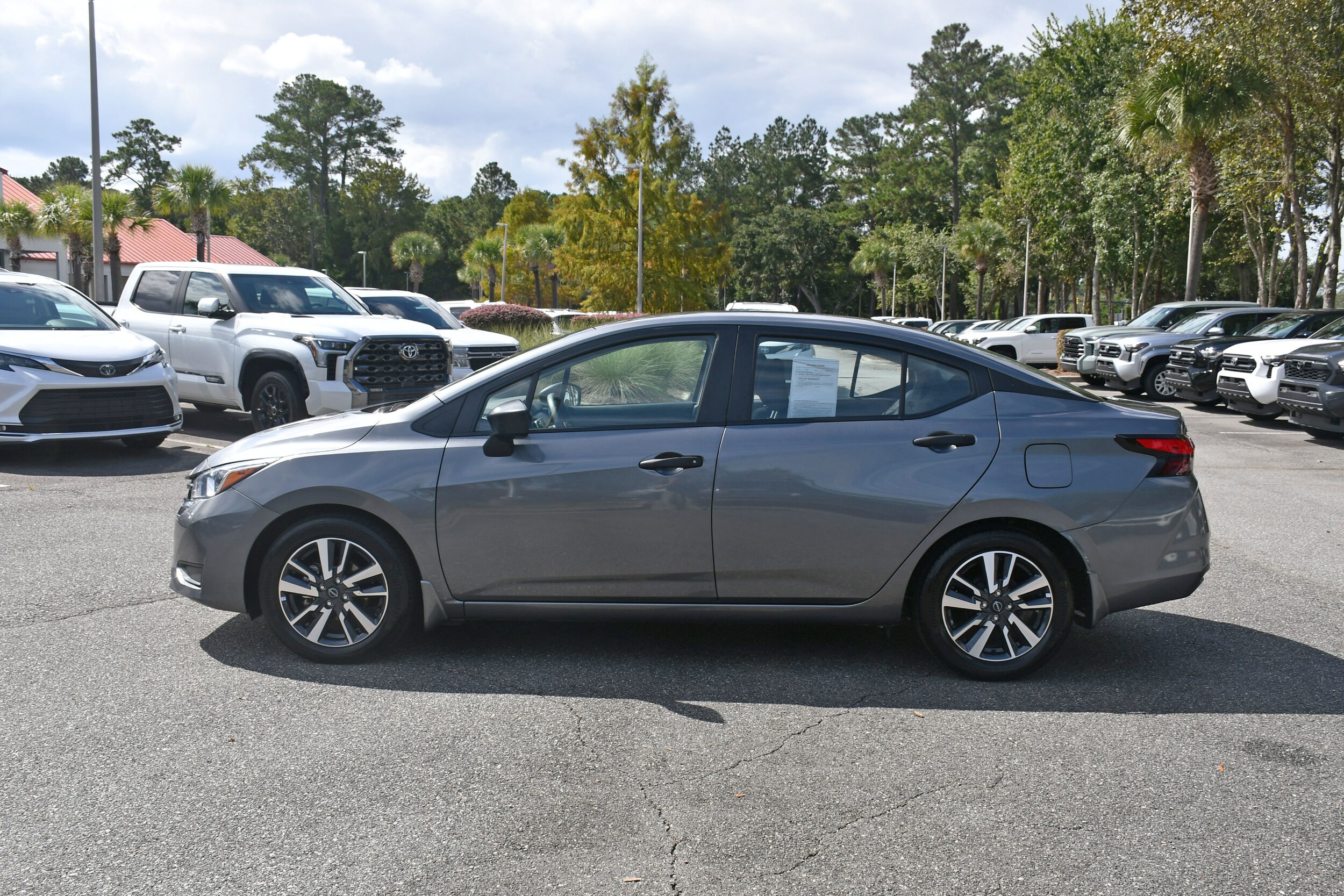 2023 Nissan Versa S photo 2