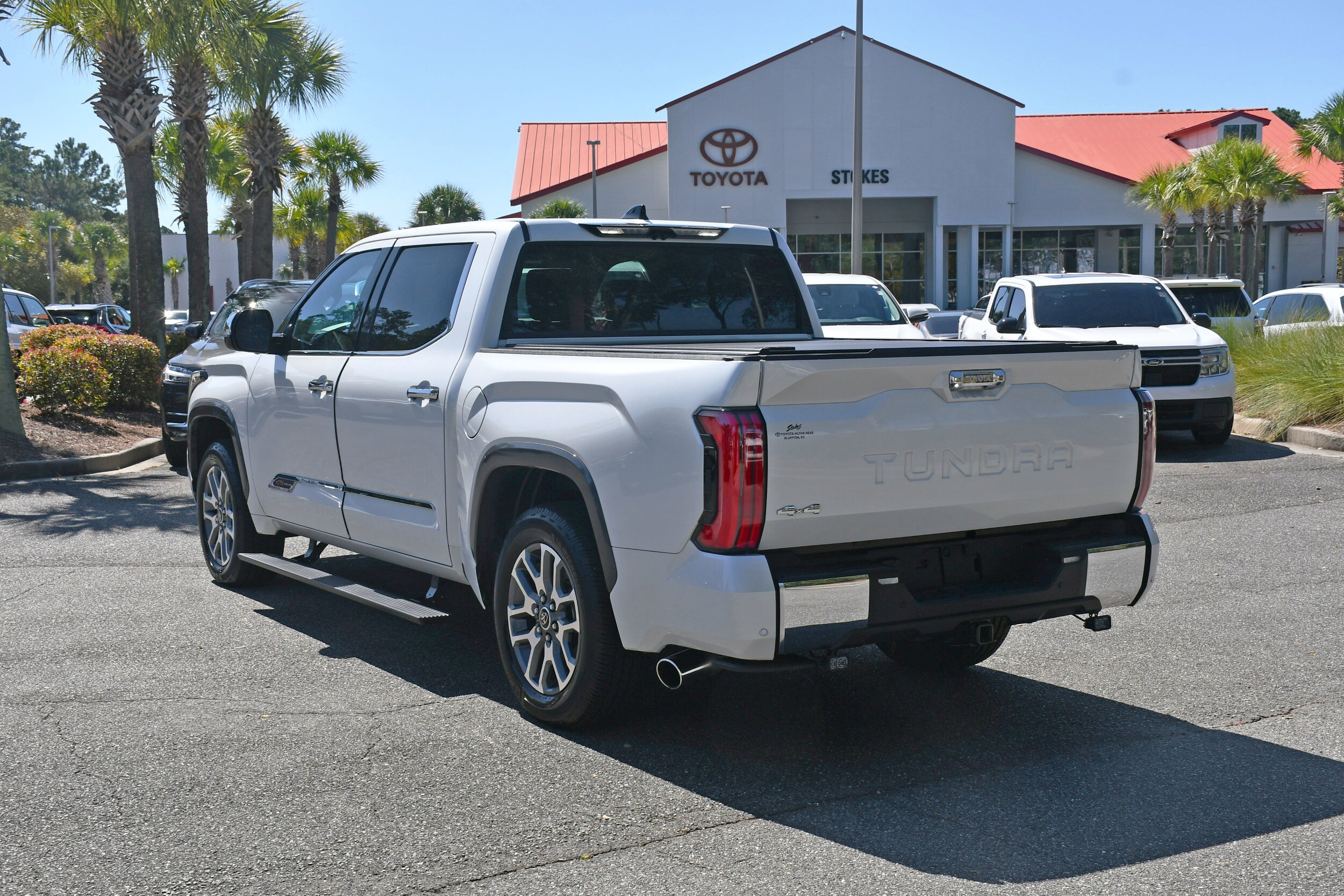2022 Toyota Tundra 1794 Edition CrewMax photo 3