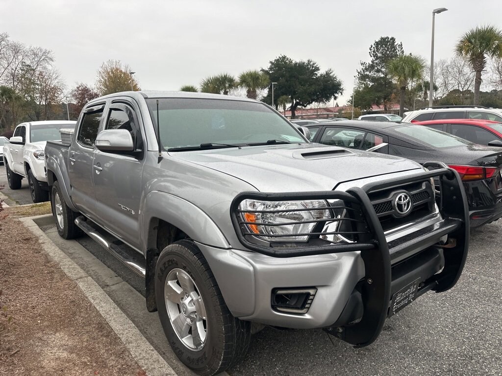 Used 2015 Toyota Tacoma DBL CB 4WD V6 SR
