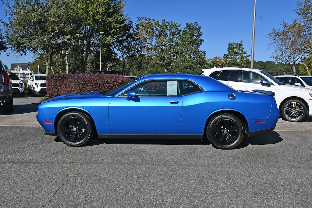 Used 2023 Dodge Challenger SXT SXT RWD