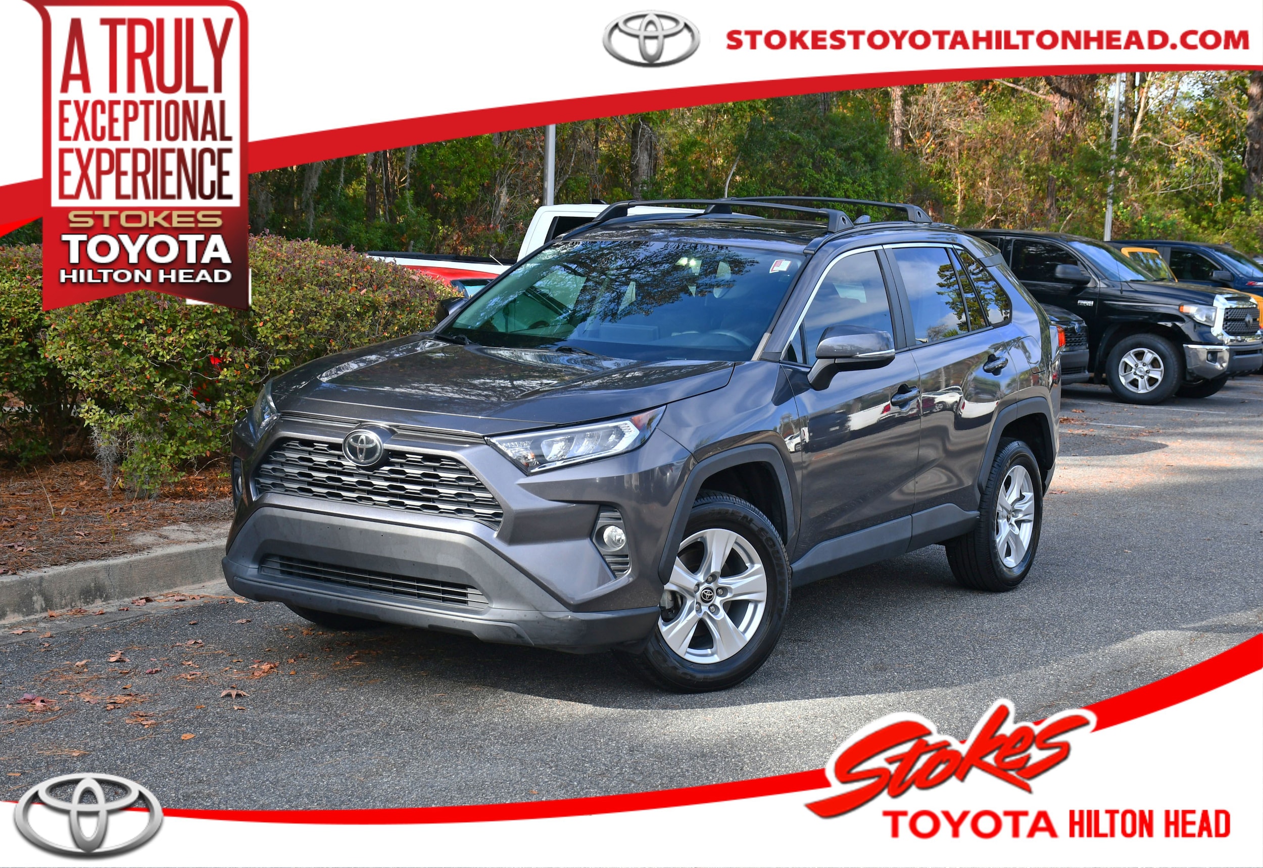 2021 Toyota RAV4 XLE's photo