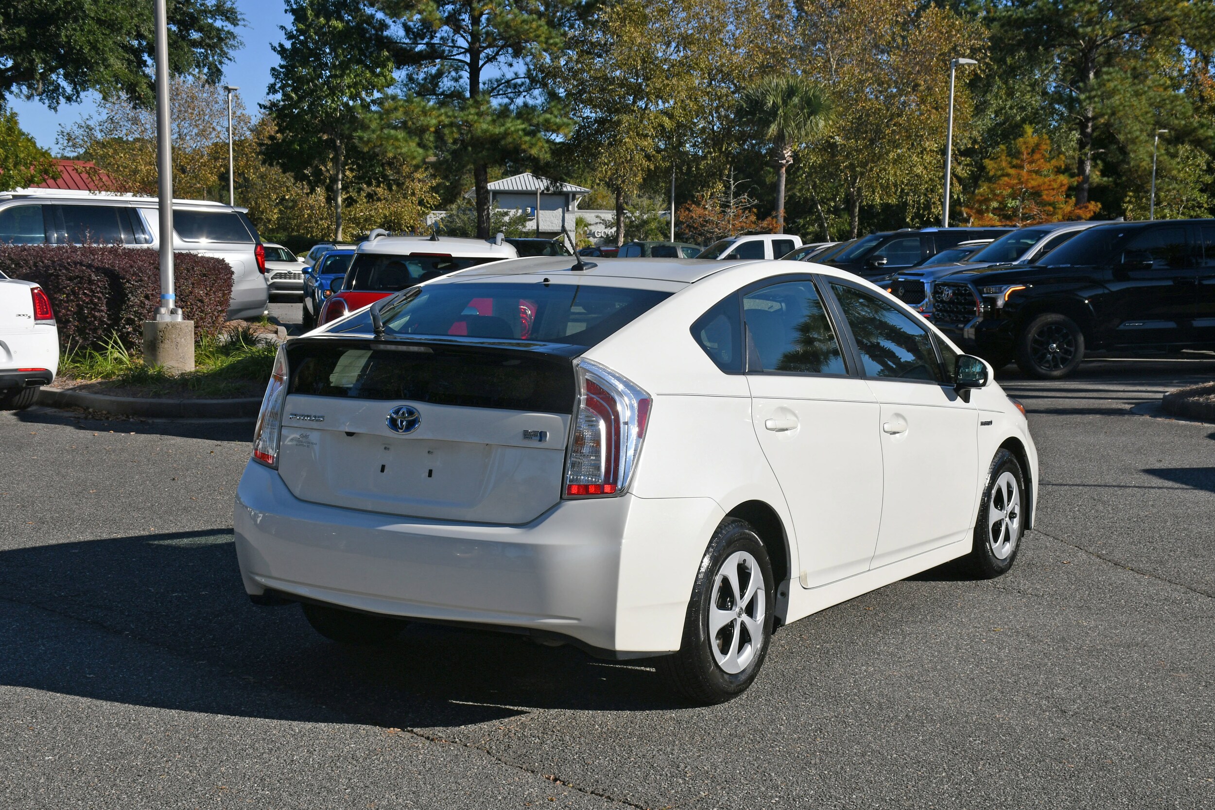 2014 Toyota Prius Five photo 3