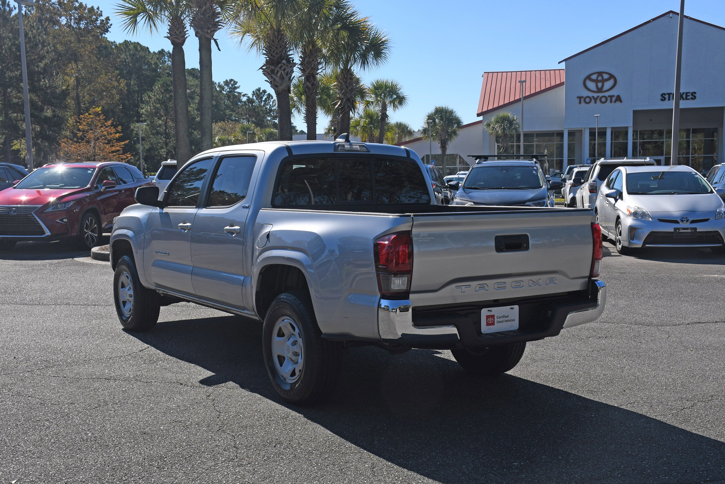 2022 Toyota Tacoma SR5 Double Cab photo 2