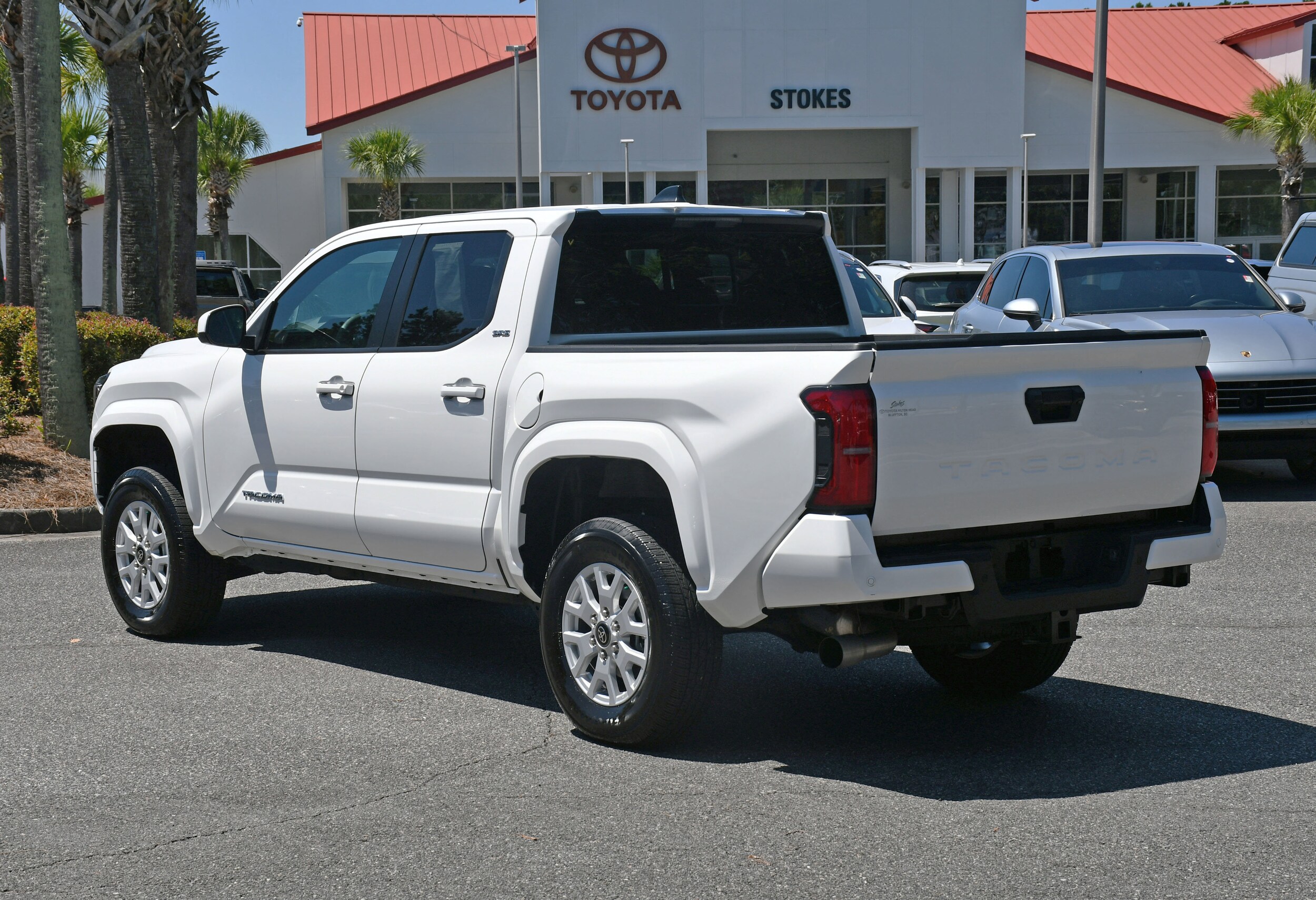 2024 Toyota Tacoma SR5 Double Cab photo 3