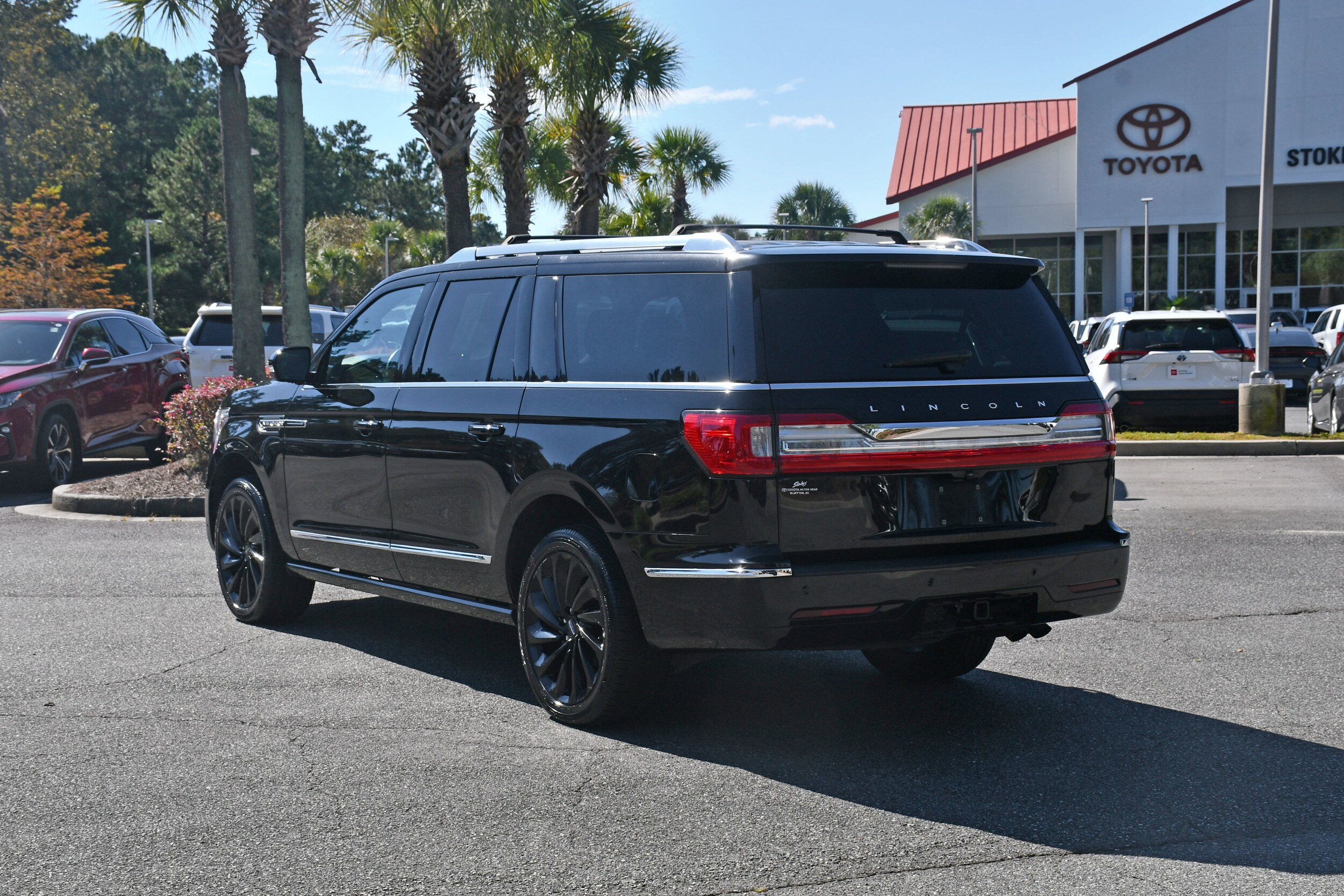 2021 Lincoln Navigator L Reserve photo 3