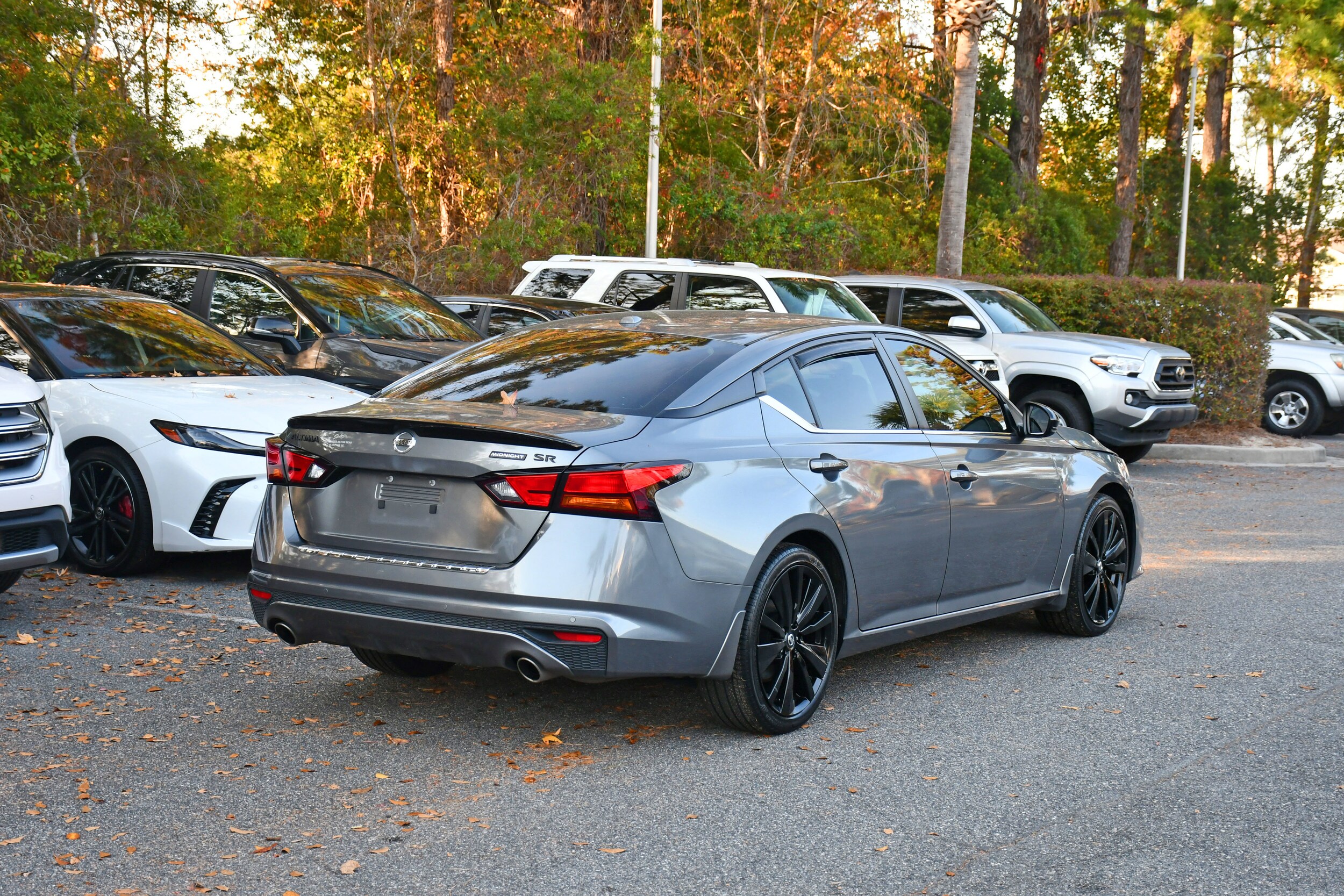 2022 Nissan Altima 2.5 SR photo 2
