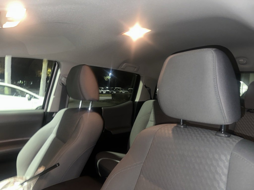 2022 Toyota Tacoma SR Double Cab photo 2