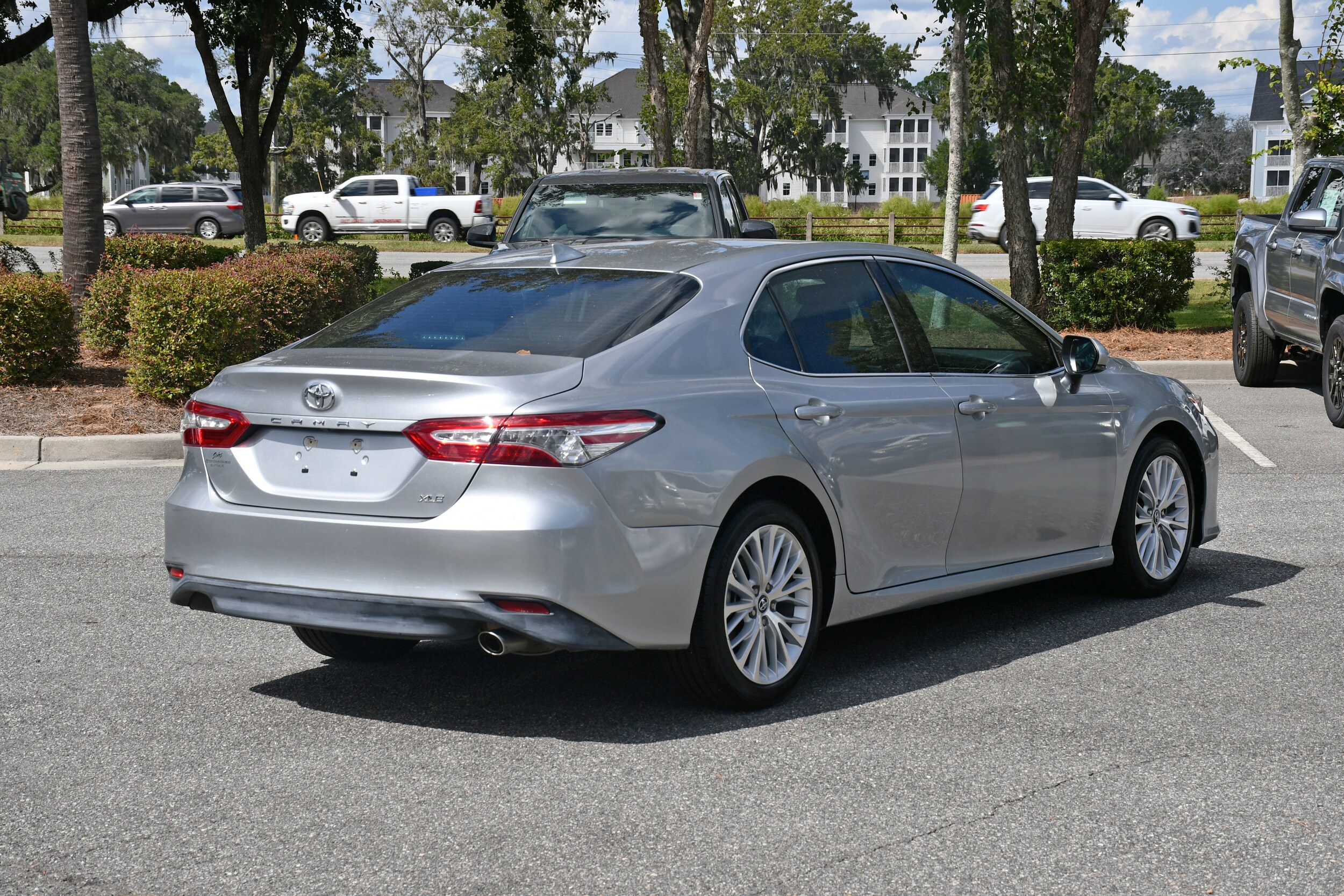2020 Toyota Camry XLE photo 4