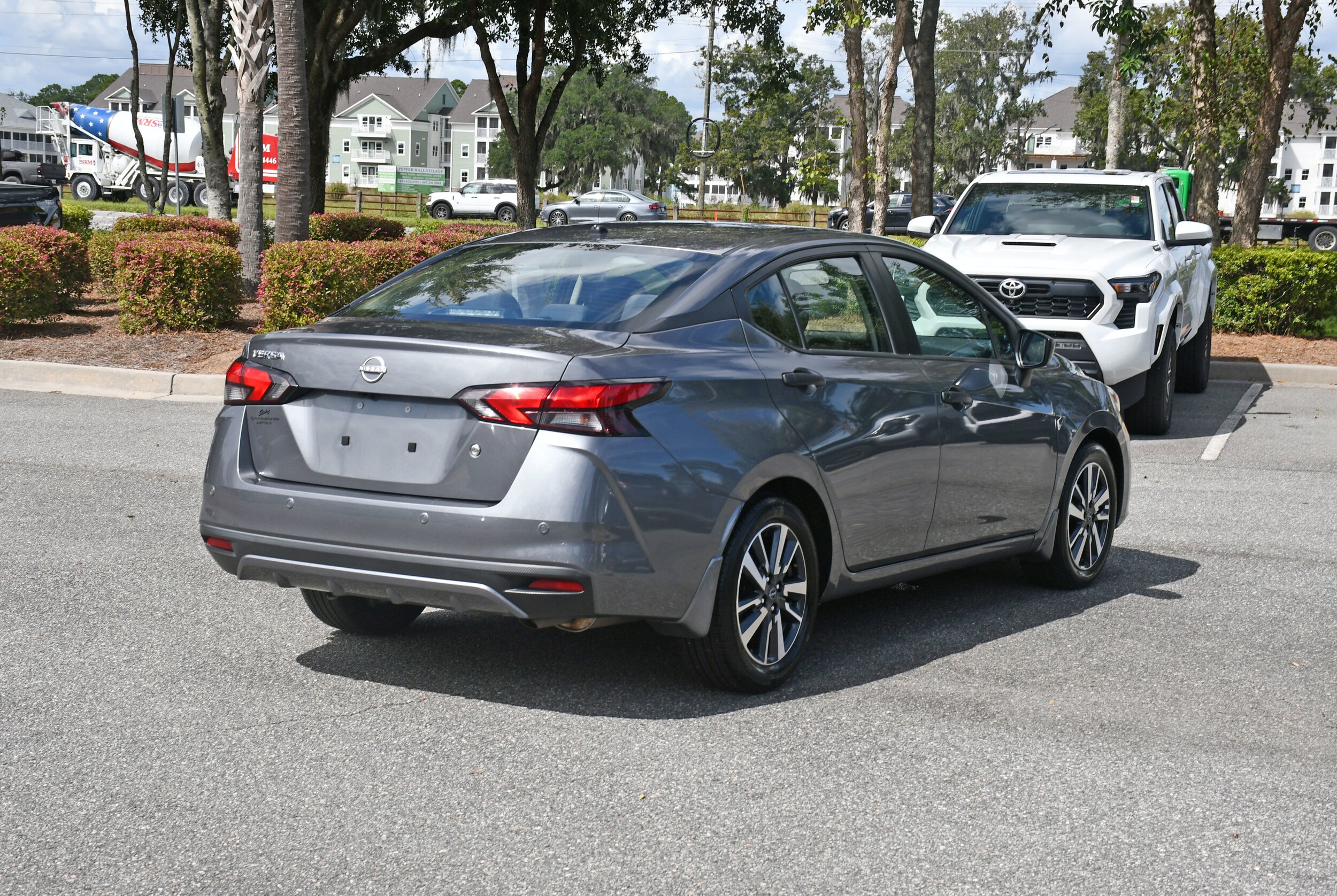 2023 Nissan Versa S photo 4