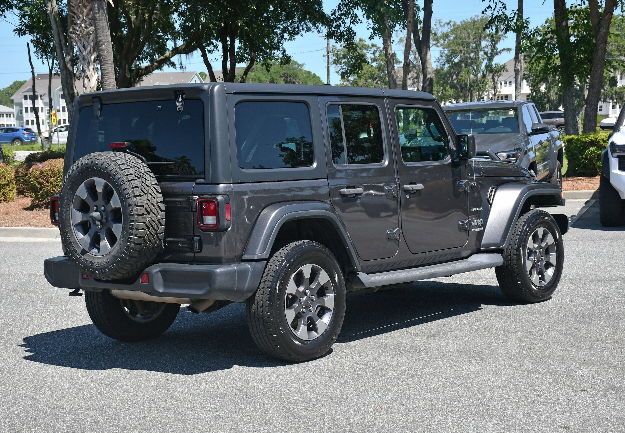 2019 Jeep Wrangler Unlimited Sahara photo 4