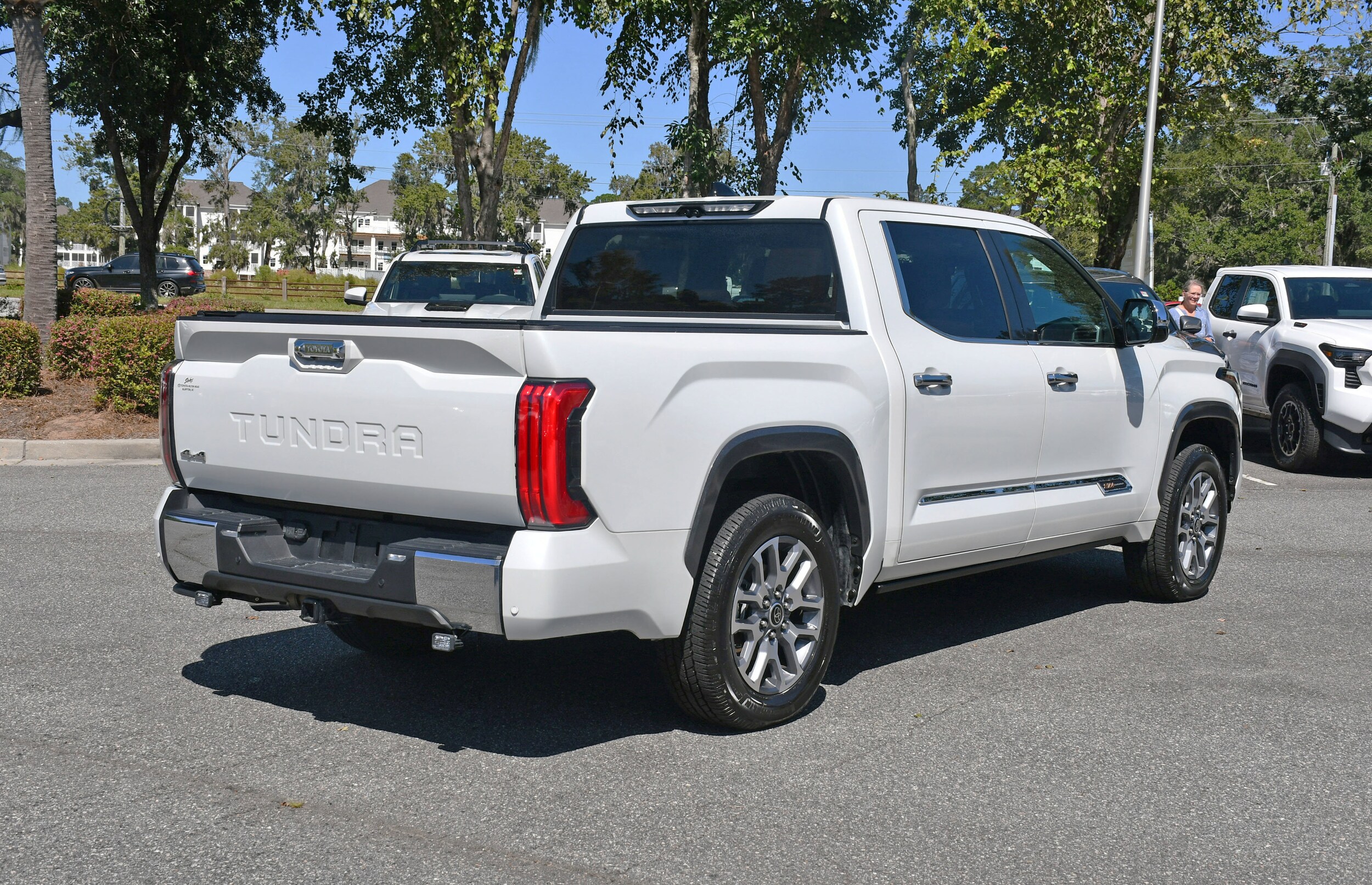 2022 Toyota Tundra 1794 Edition CrewMax photo 4