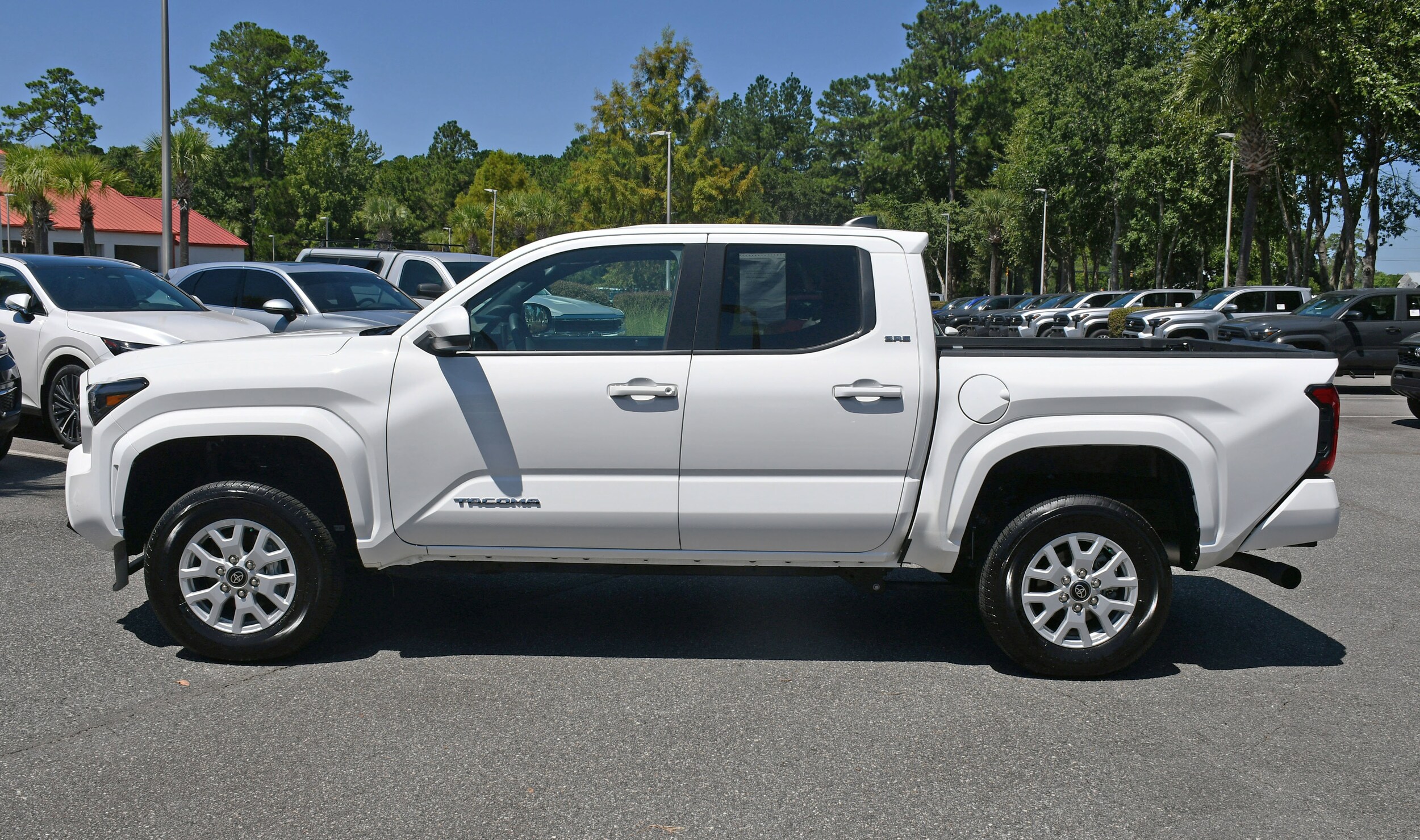 2024 Toyota Tacoma SR5 Double Cab photo 2