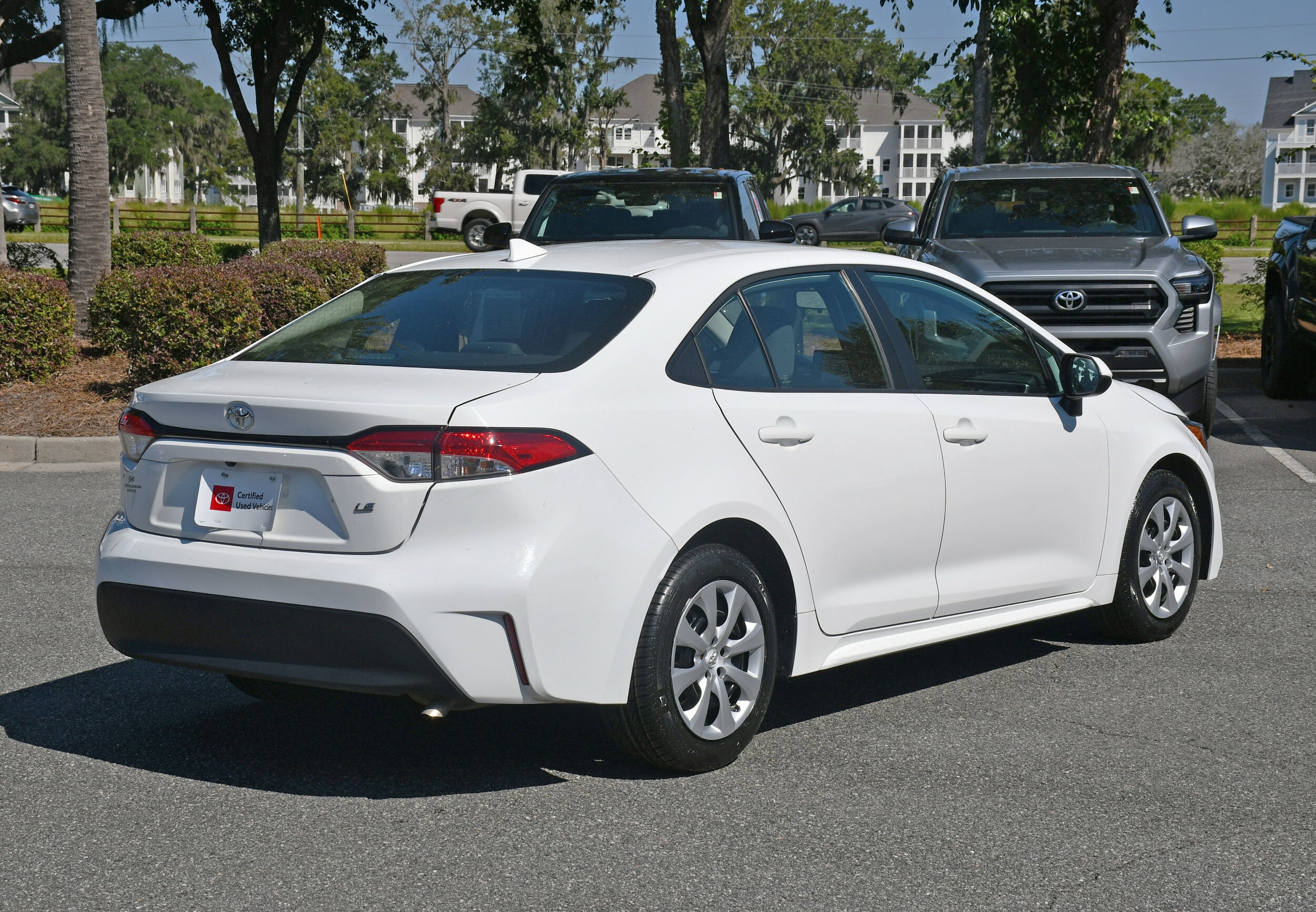 2023 Toyota Corolla LE photo 4