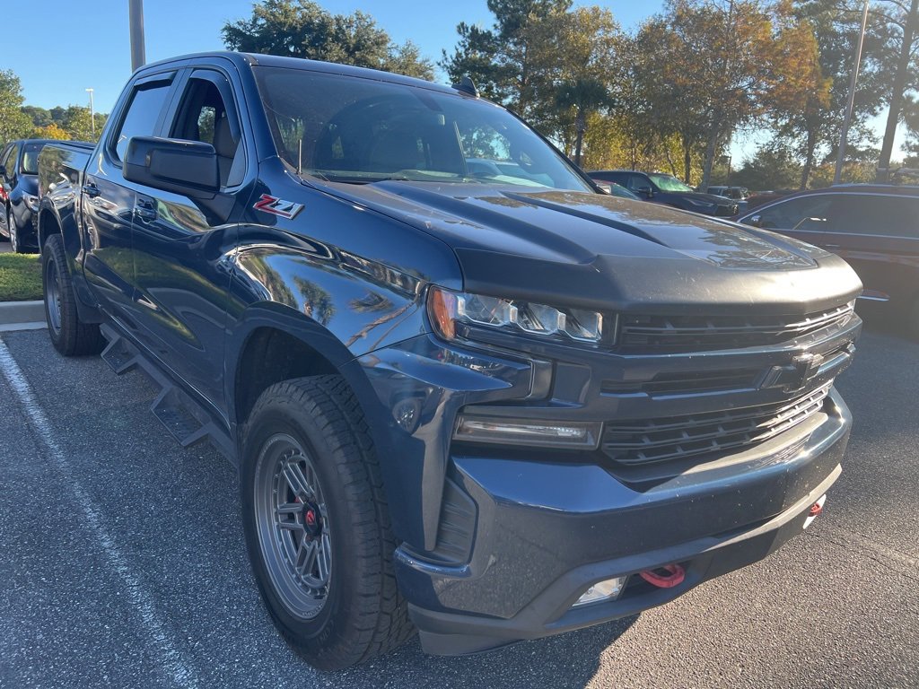 2019 Chevrolet Silverado 1500 RST photo 2