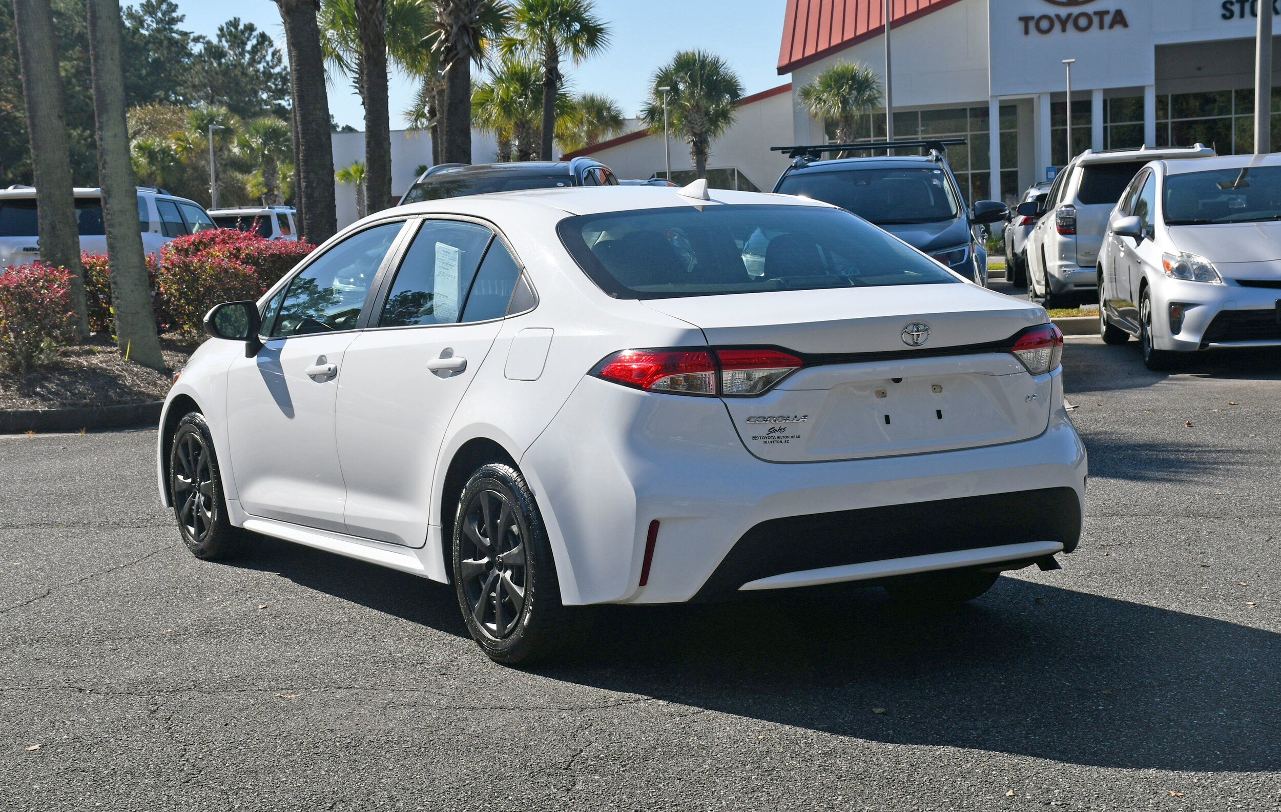 2022 Toyota Corolla LE photo 3