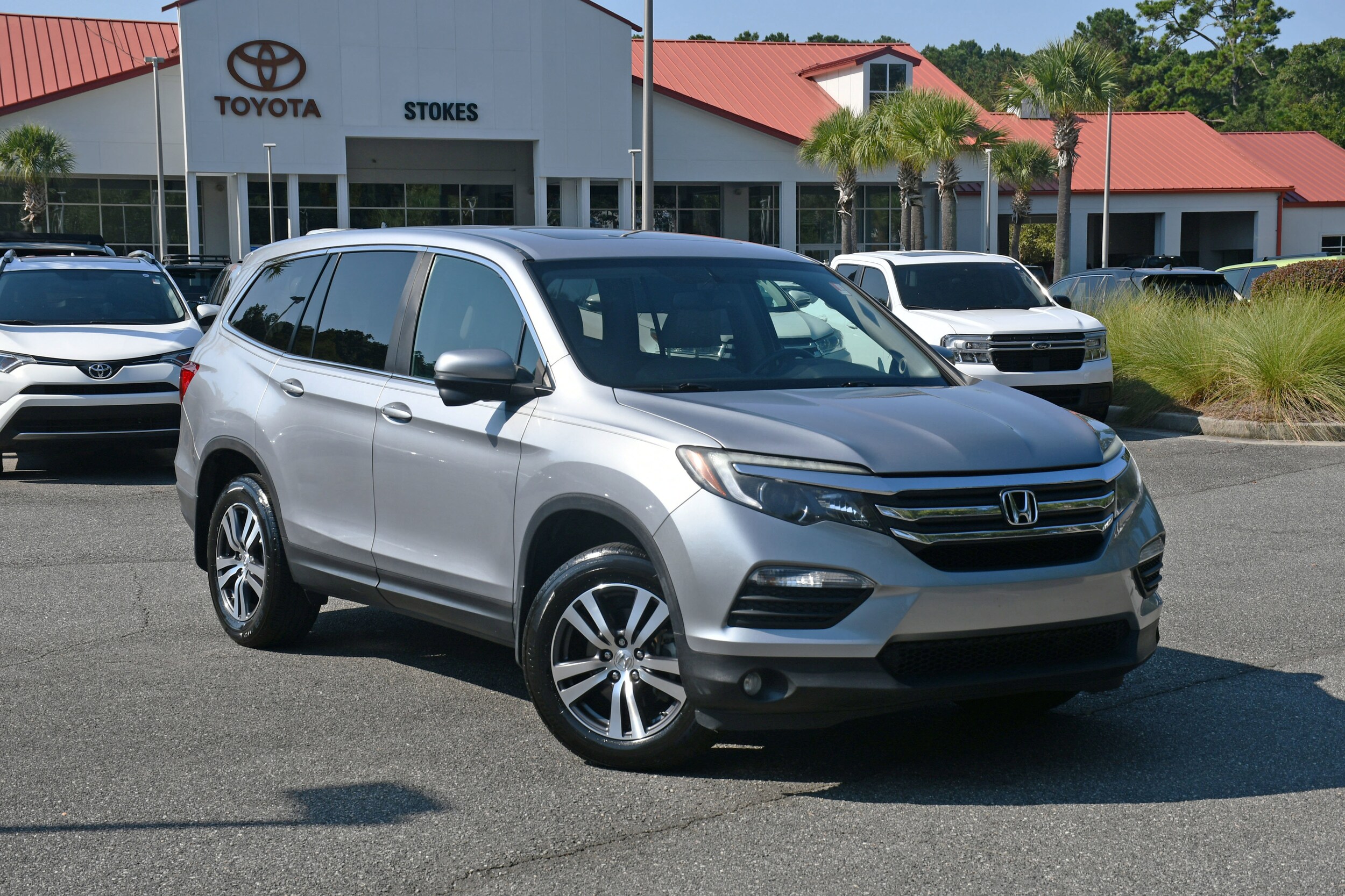 2017 Honda Pilot EX-L photo 4