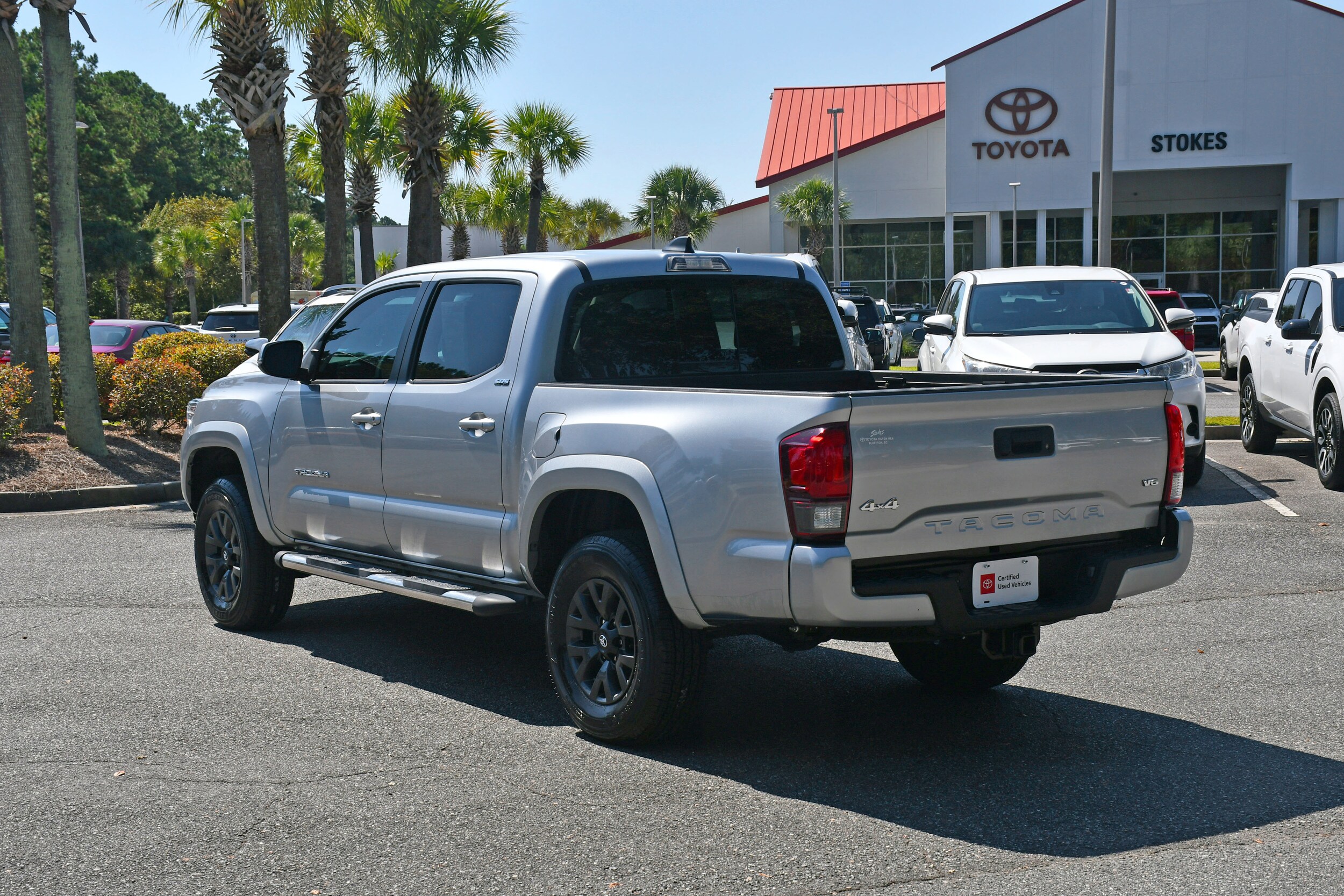 2023 Toyota Tacoma SR Double Cab V6 photo 3