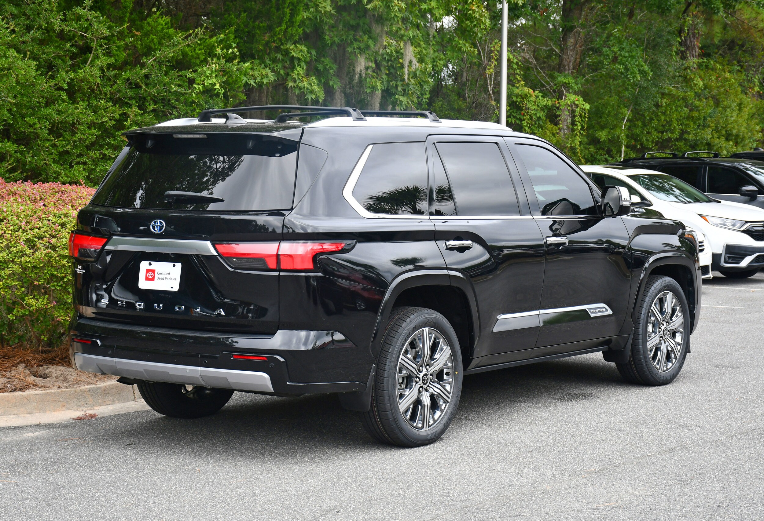 2023 Toyota Sequoia Platinum photo 4
