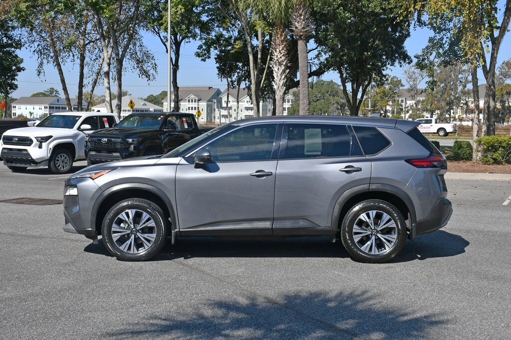 Used 2021 Nissan Rogue SV FWD SV
