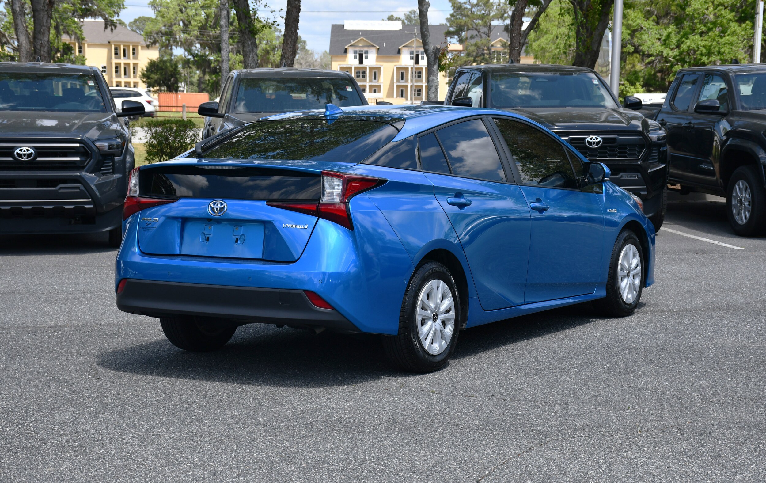 2019 Toyota Prius LE photo 4