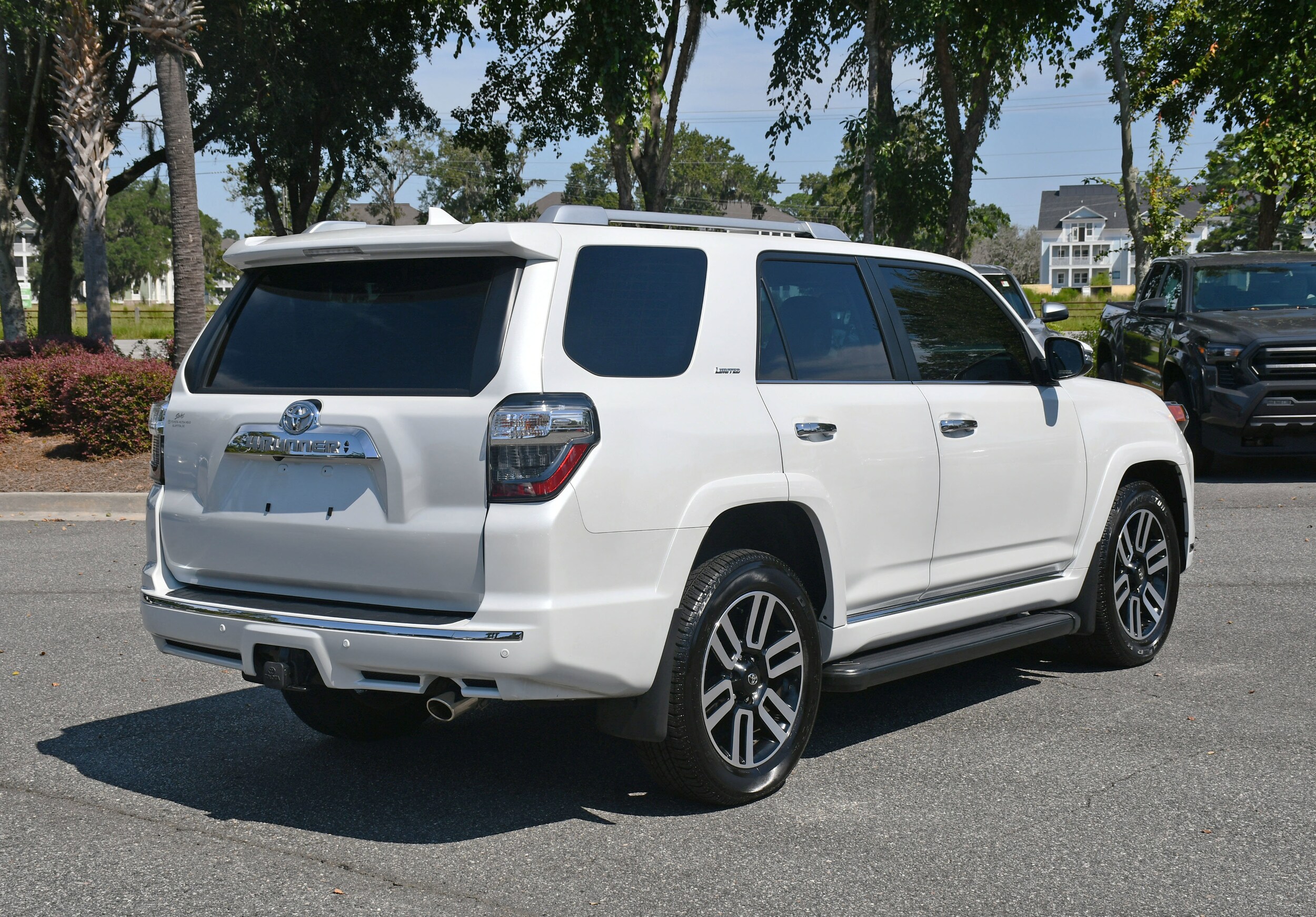 2024 Toyota 4Runner Limited photo 2