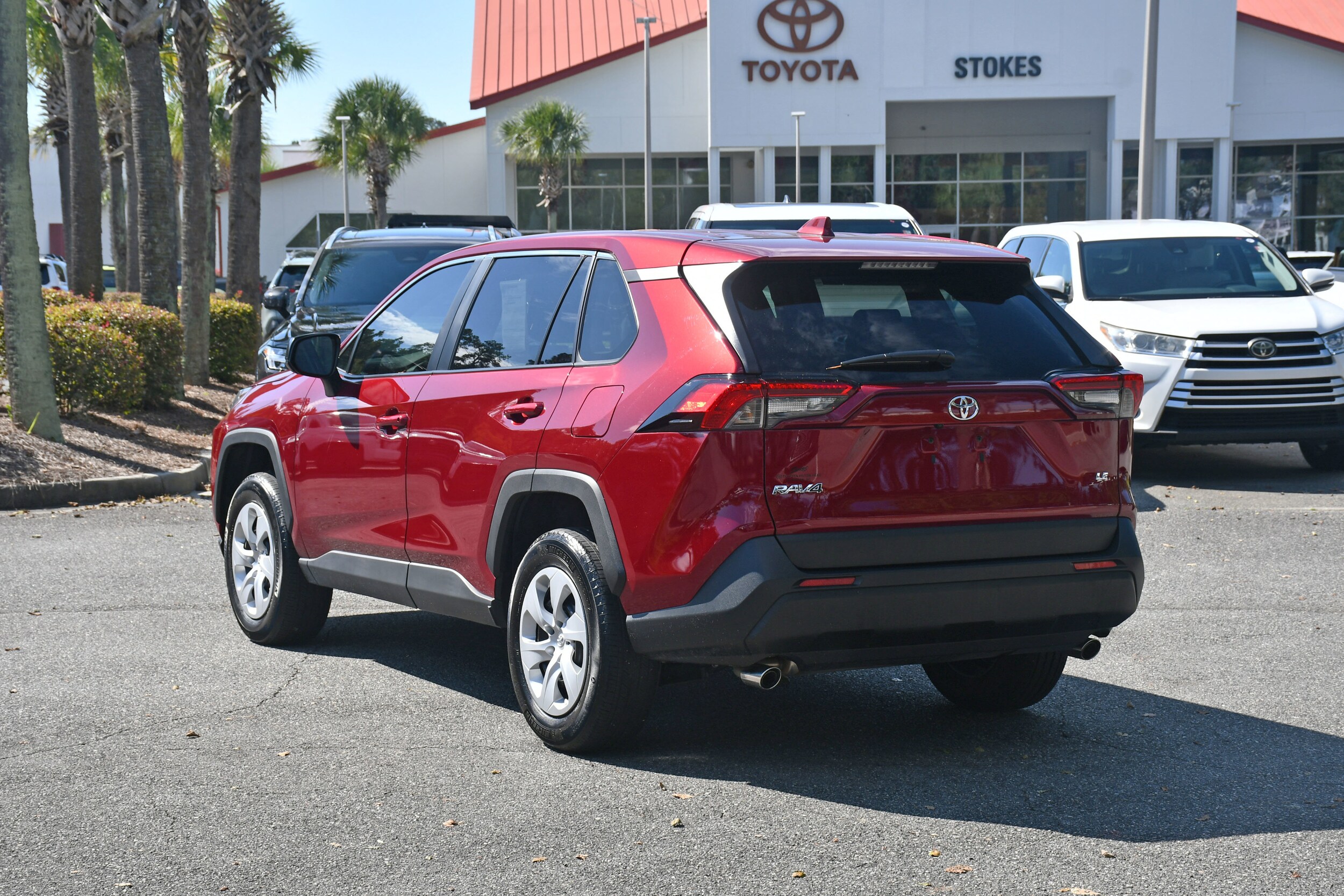 2024 Toyota RAV4 LE photo 3