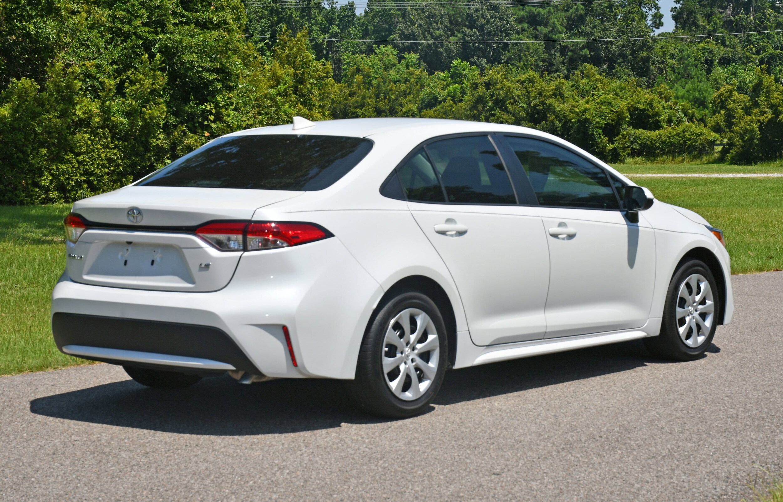 2022 Toyota Corolla LE photo 4