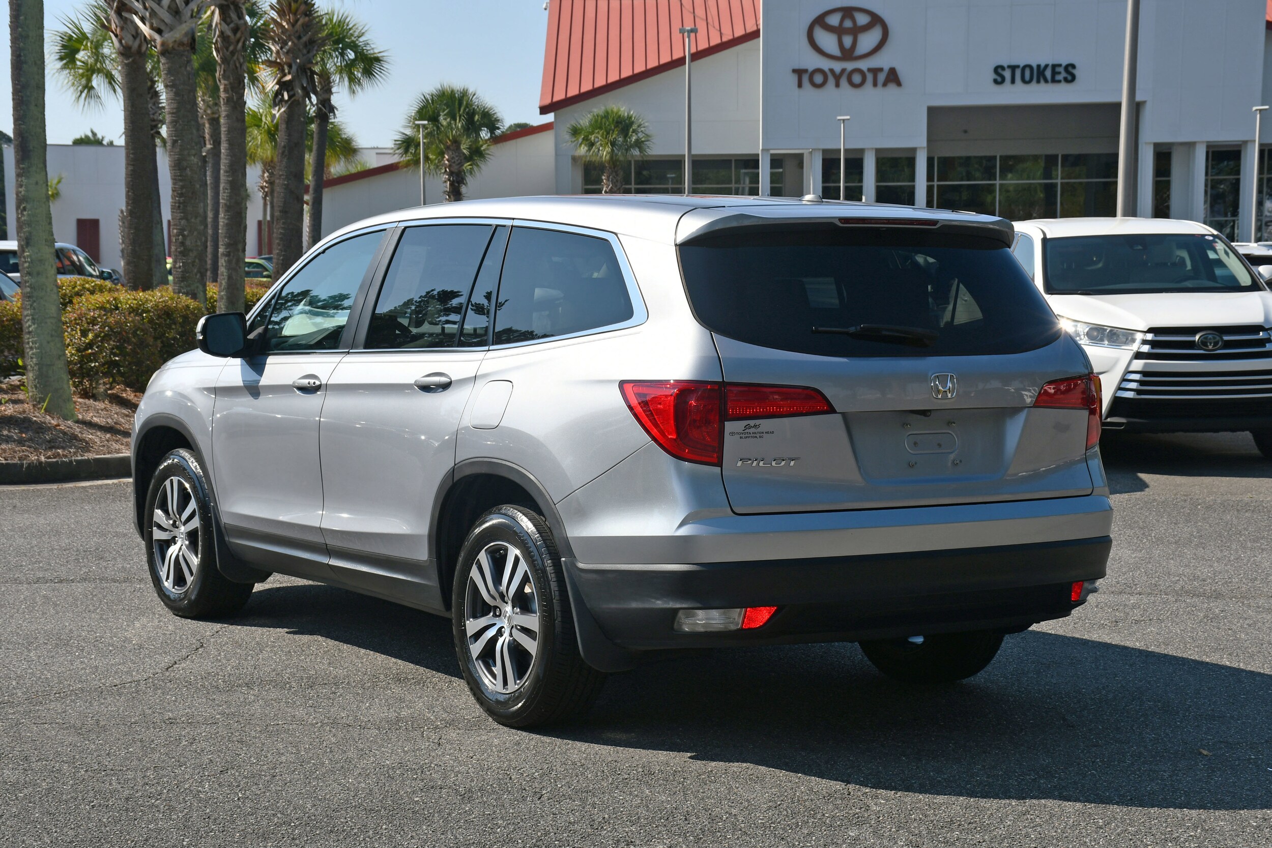 2017 Honda Pilot EX-L photo 3